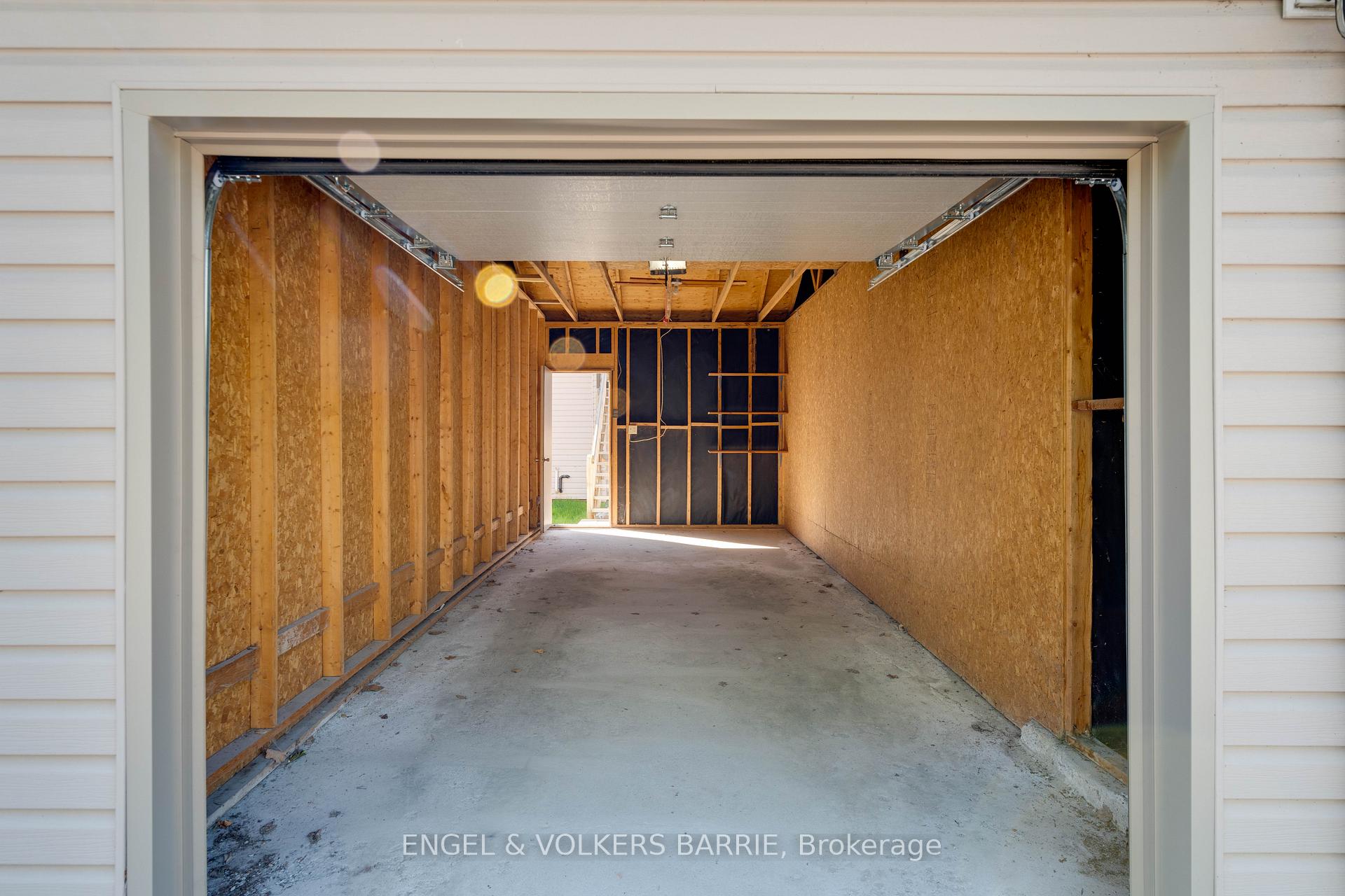 43 Olive Crescent 204