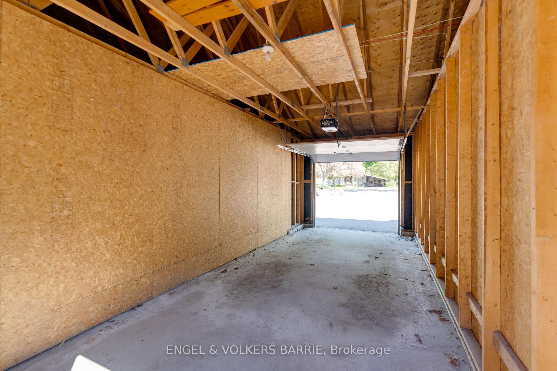 43 Olive Crescent 204