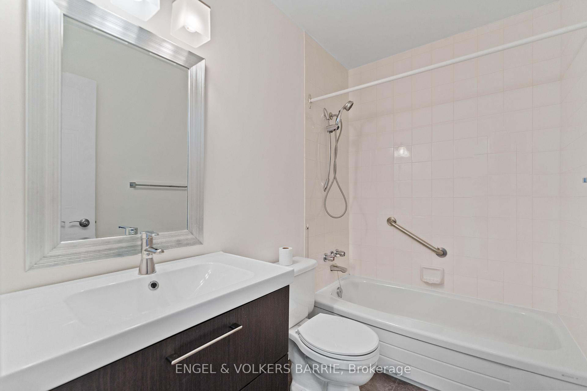 43 Olive Crescent 204