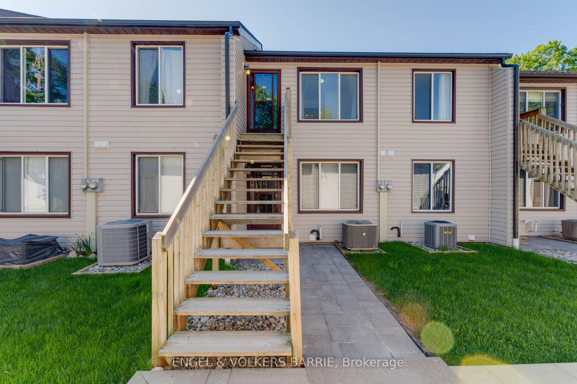 43 Olive Crescent 204