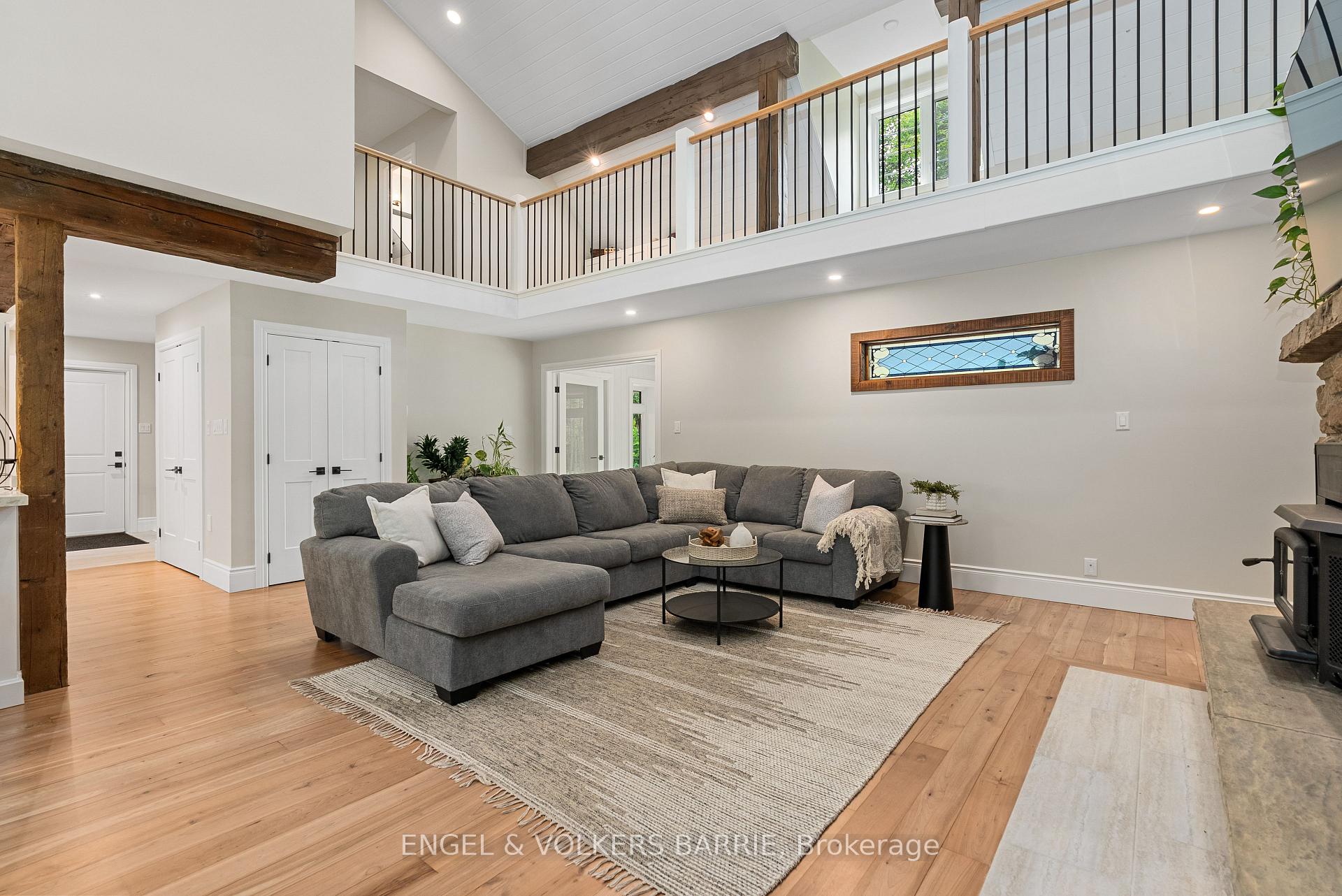1304 Bass Lake Side Road W