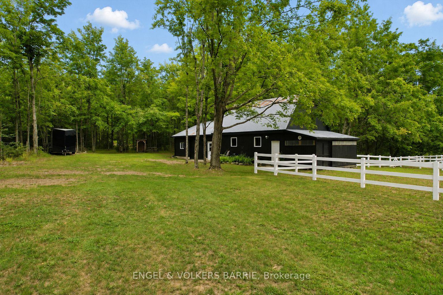 1304 Bass Lake Side Road W