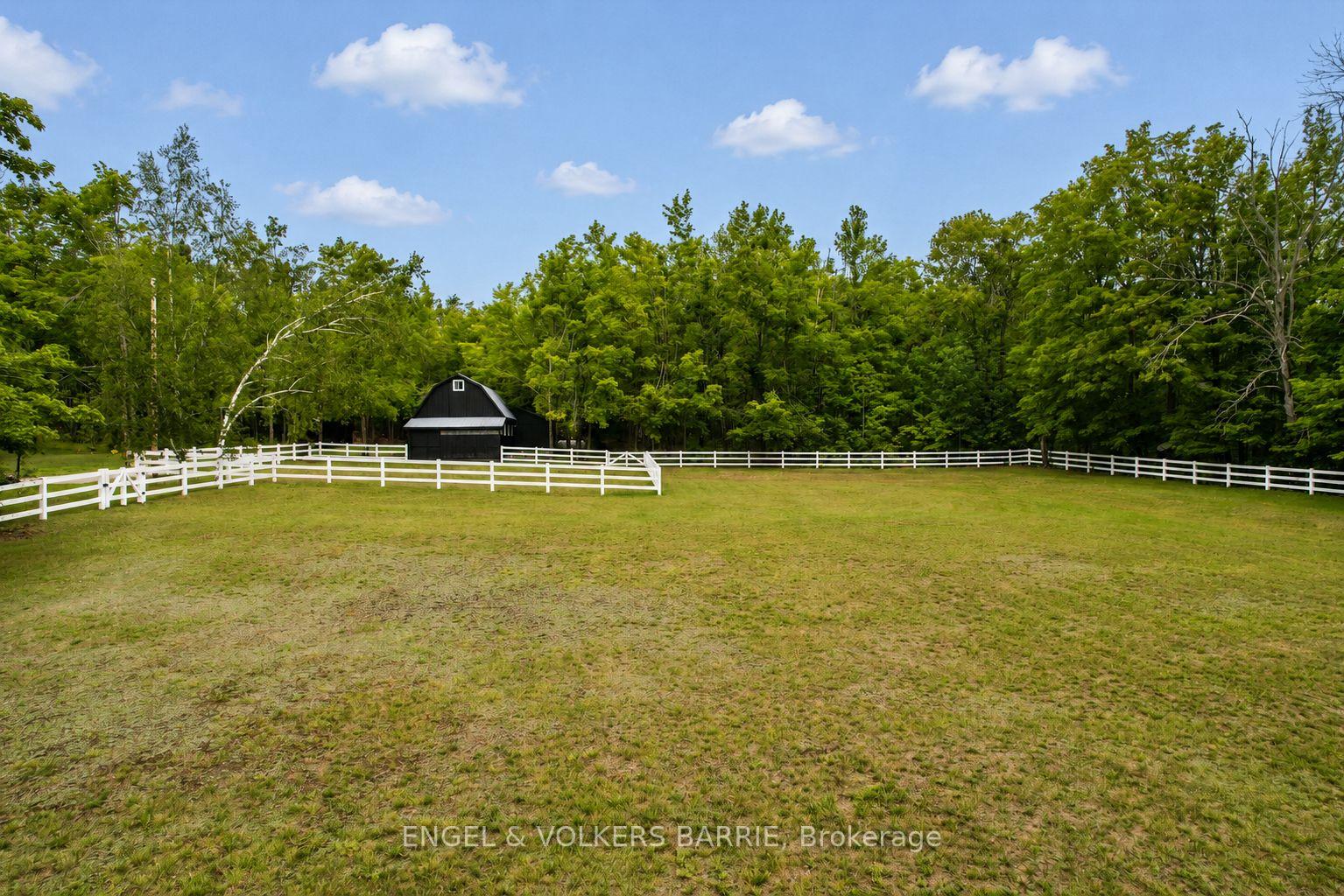 1304 Bass Lake Side Road W