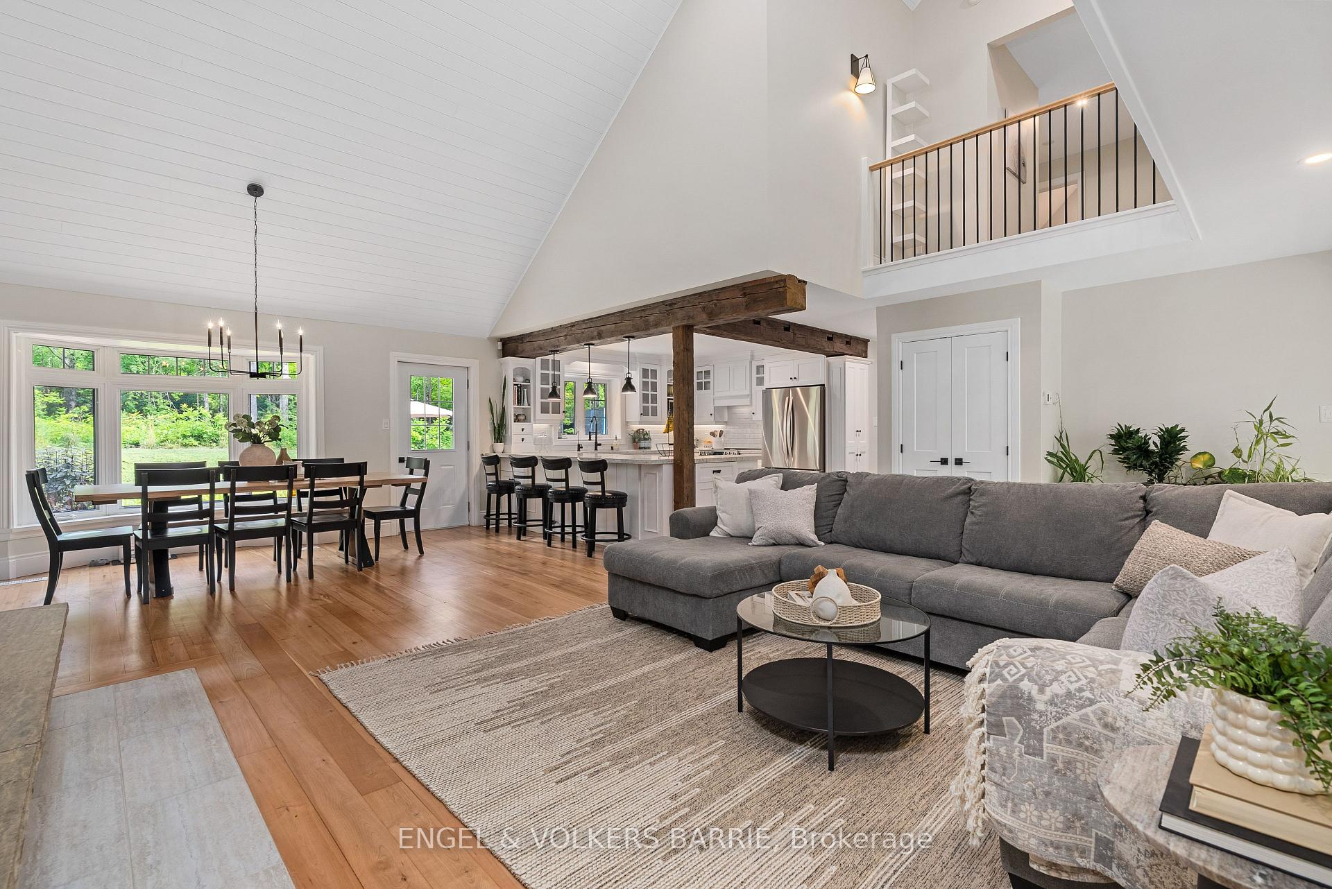 1304 Bass Lake Side Road W