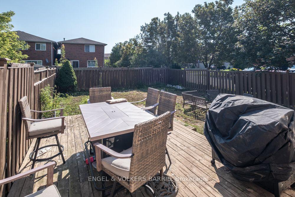 92 Lee Crescent