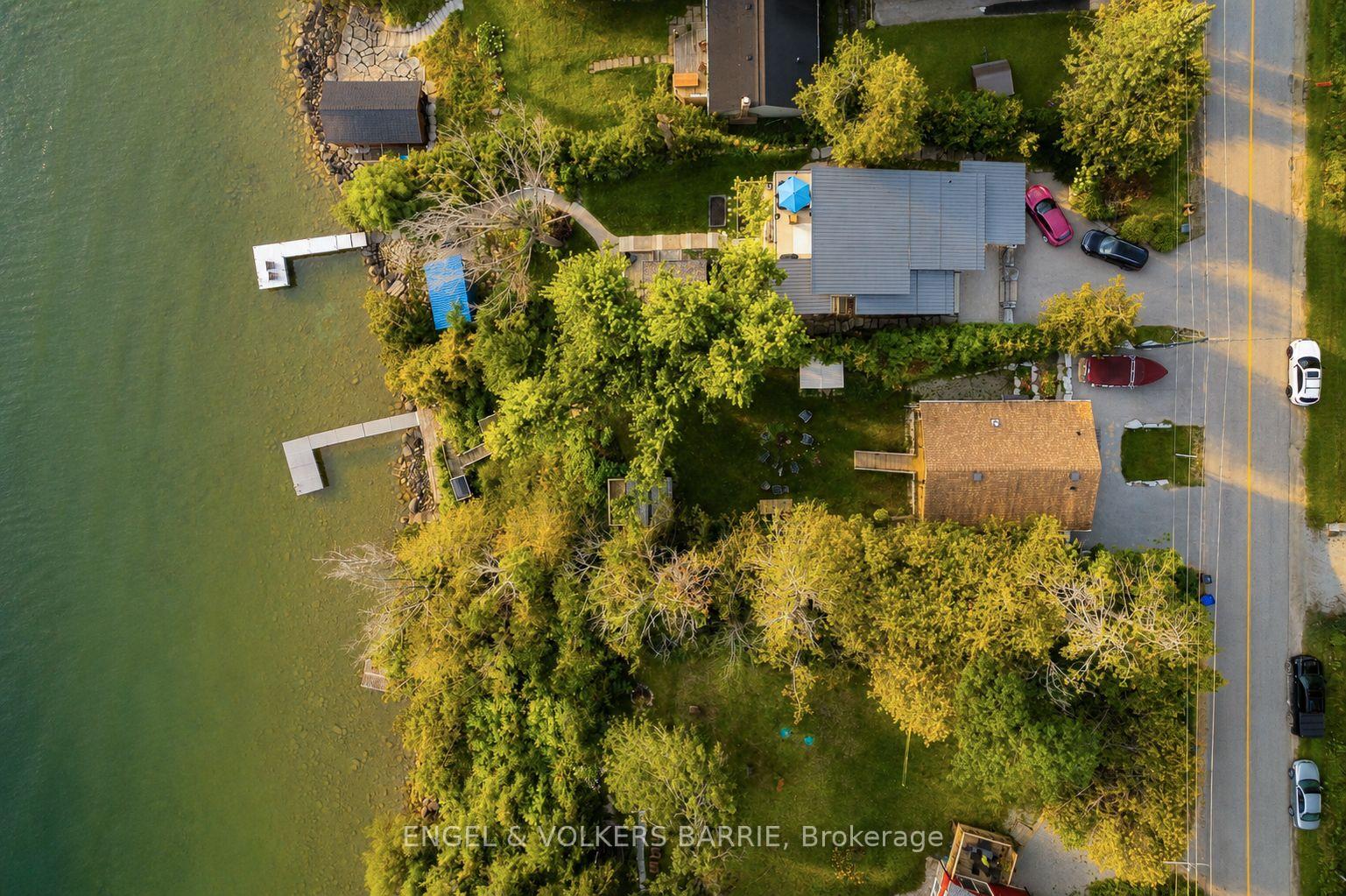 2371 Lakeshore Road E
