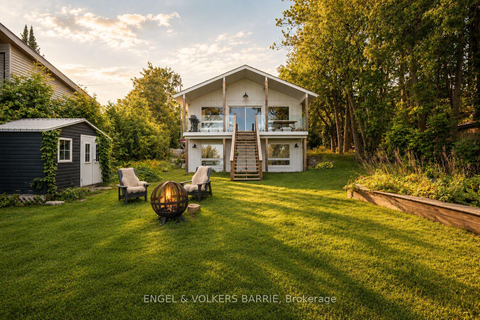 2371 Lakeshore Road E