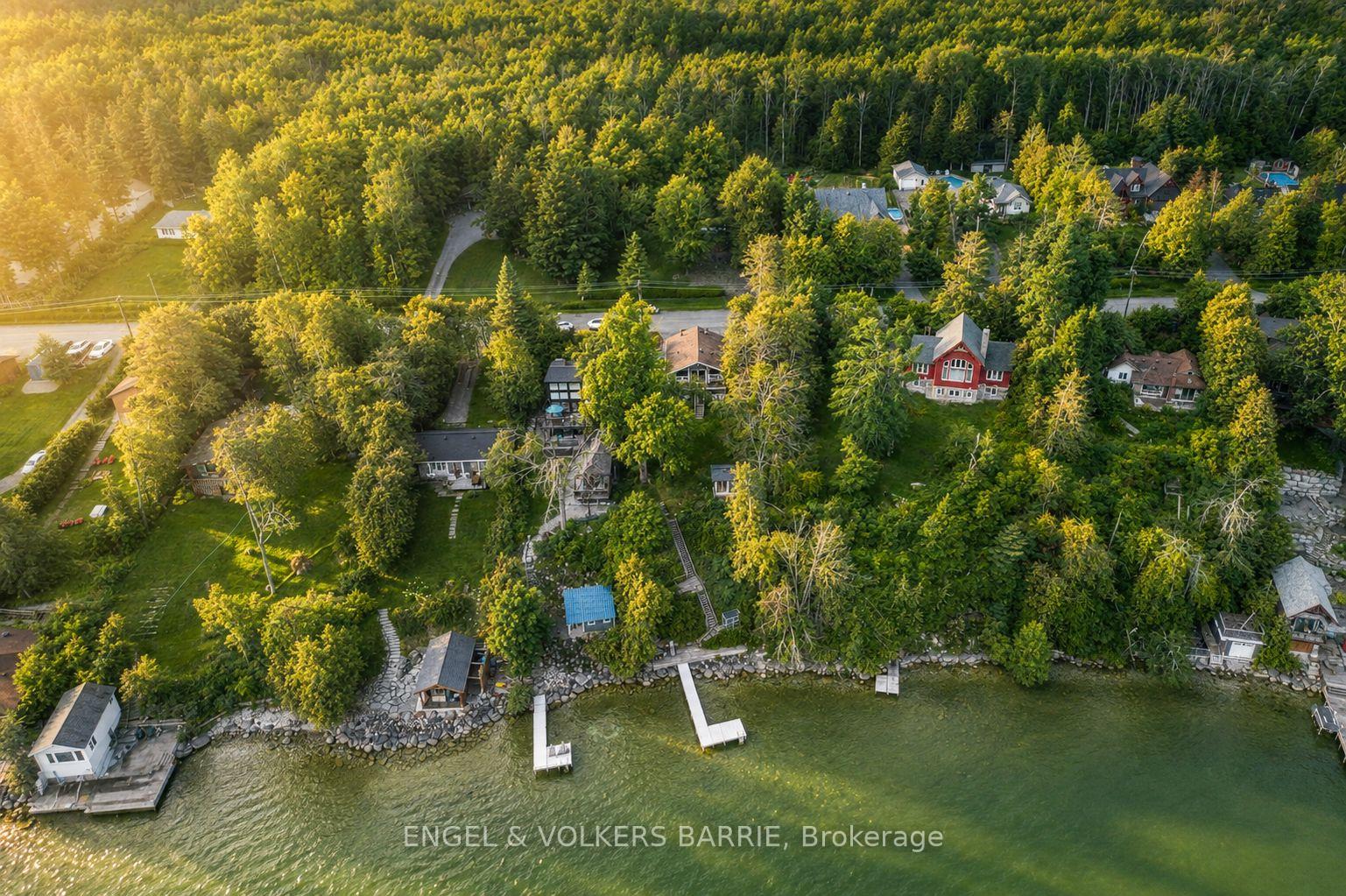 2371 Lakeshore Road E