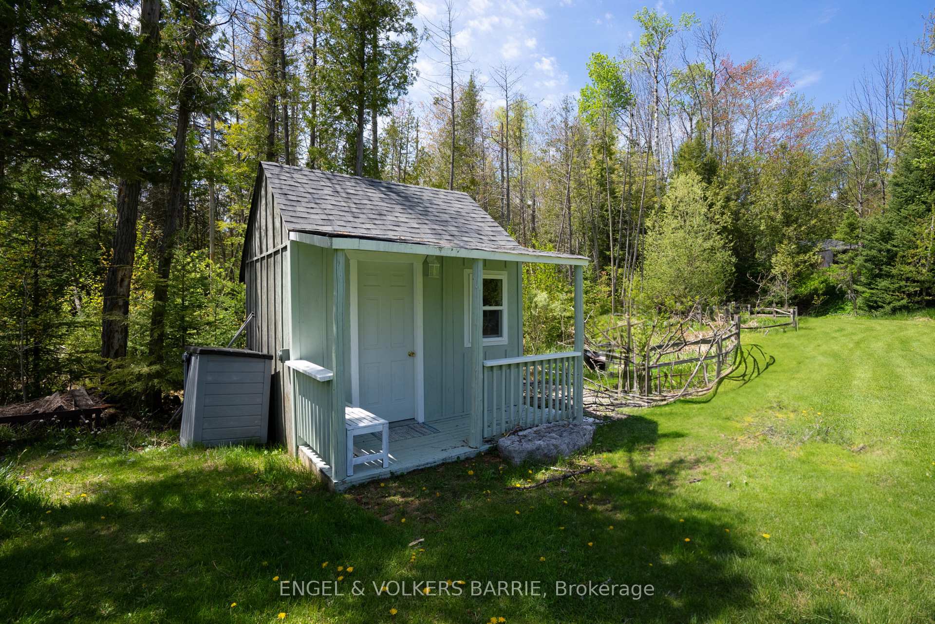1441 Hendrie Road