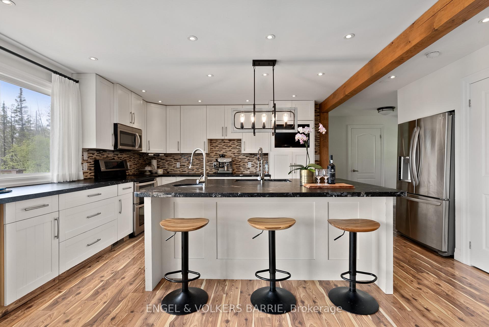 1441 Hendrie Road