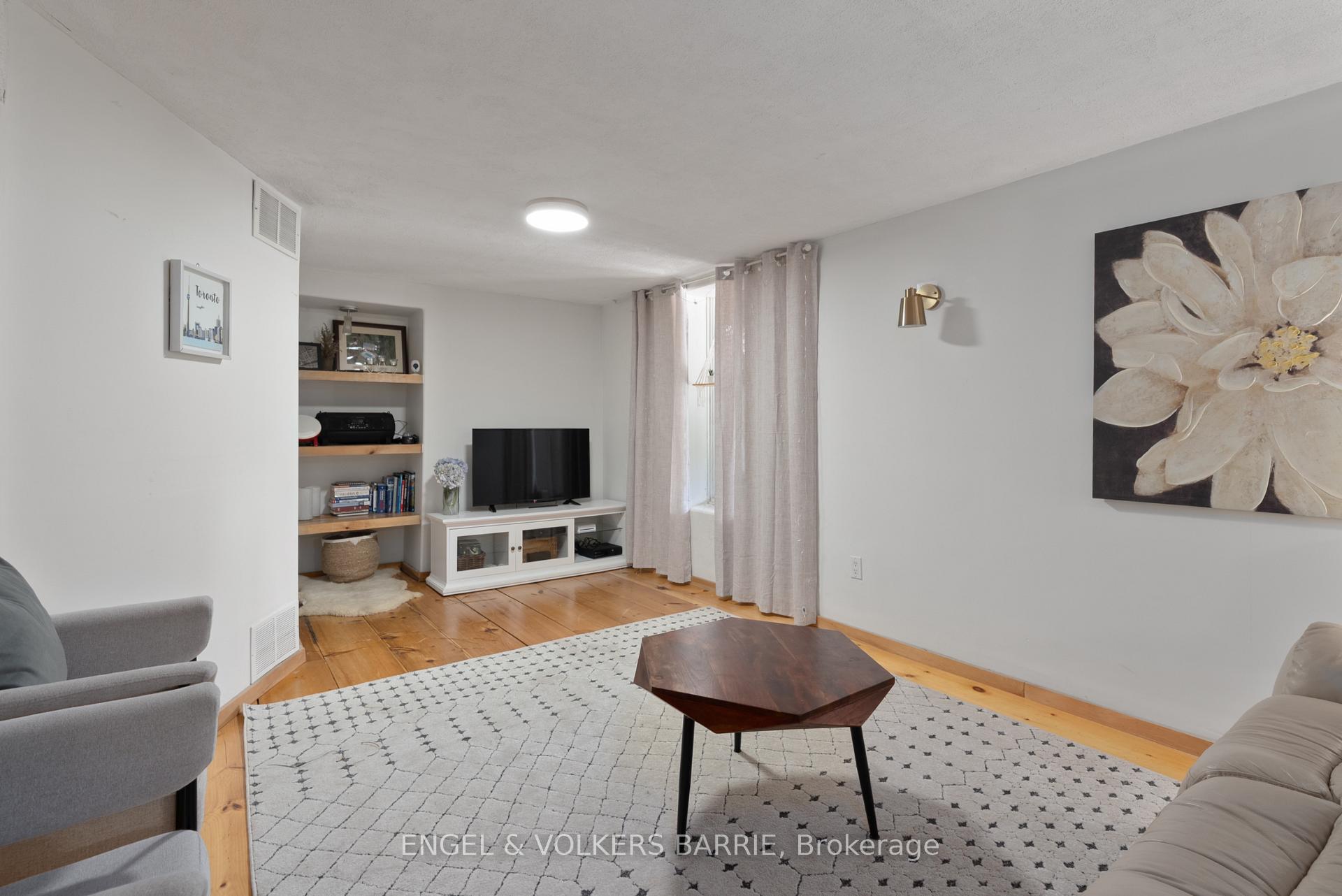 1441 Hendrie Road