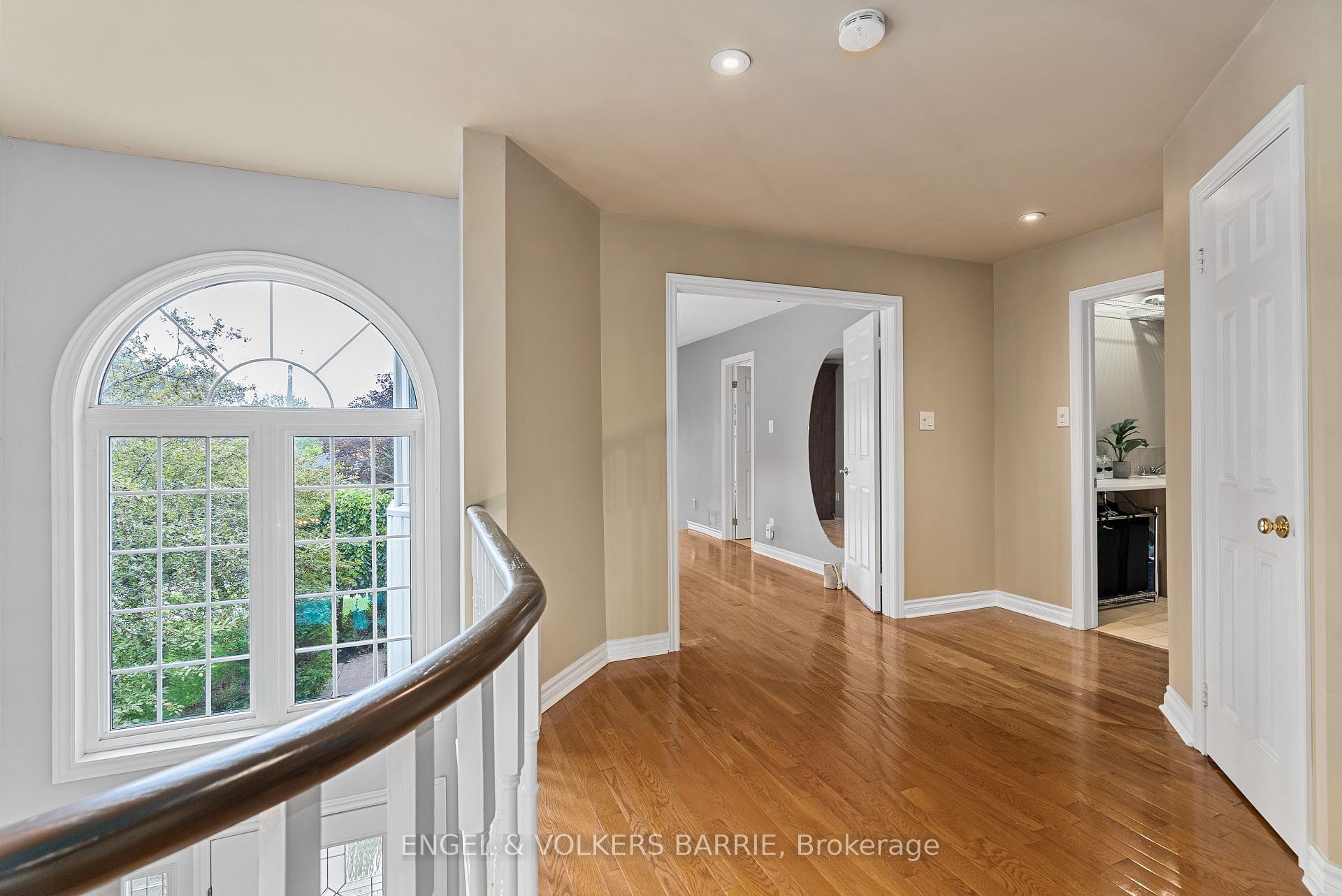 19 Grand Forest Drive