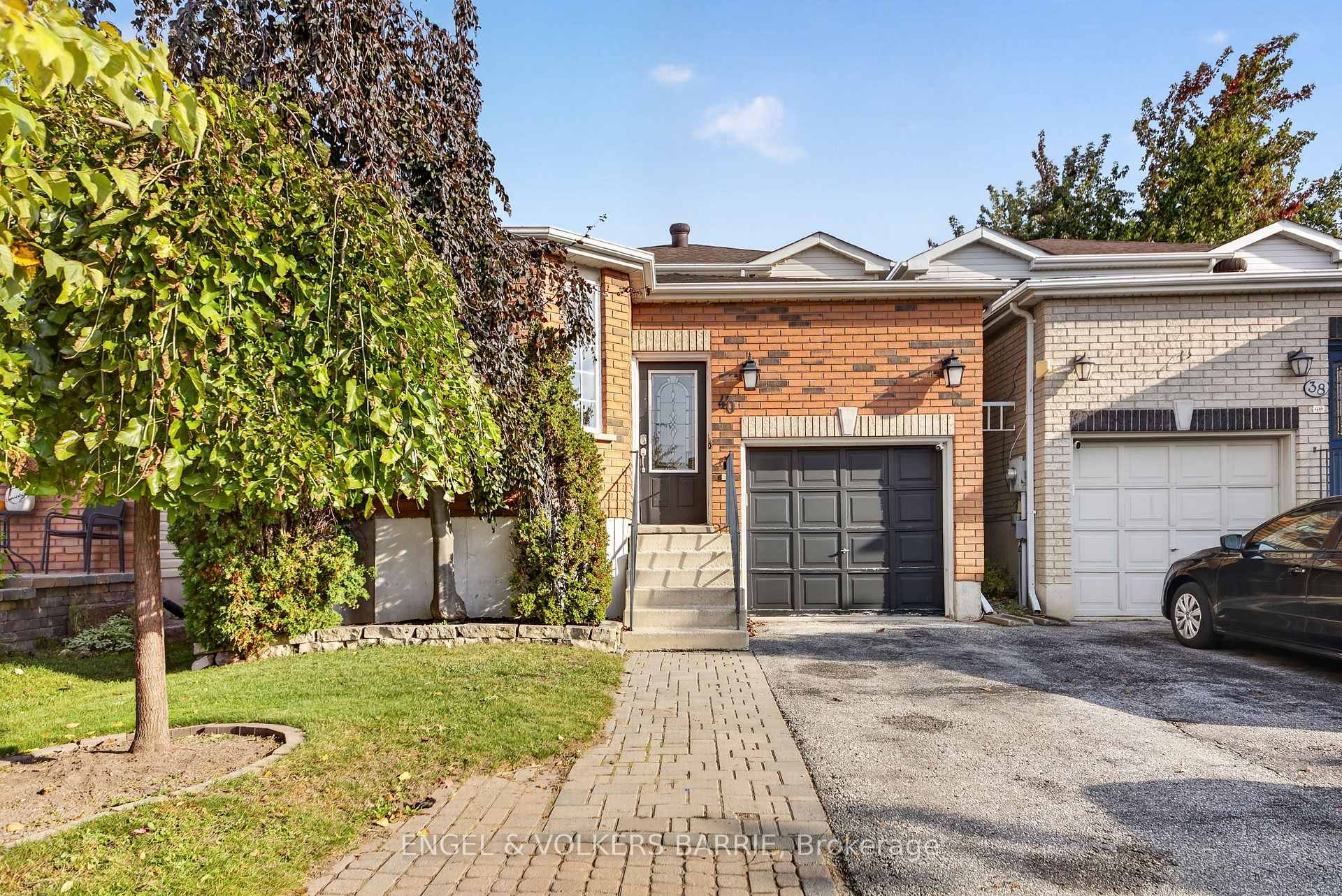 40 Willow Drive Barrie On Ca L4n 8t2 S14134286