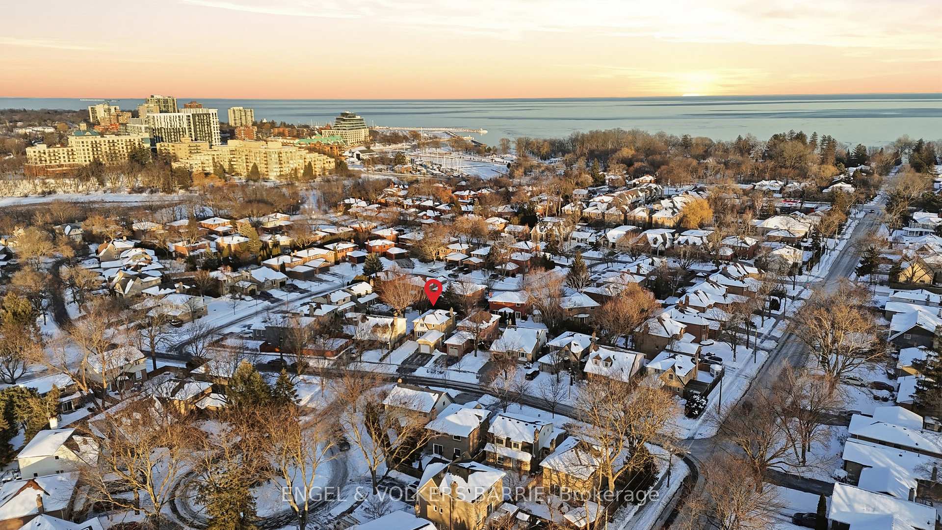 3056 Silverthorn Drive, Oakville, ON L6L 5N7