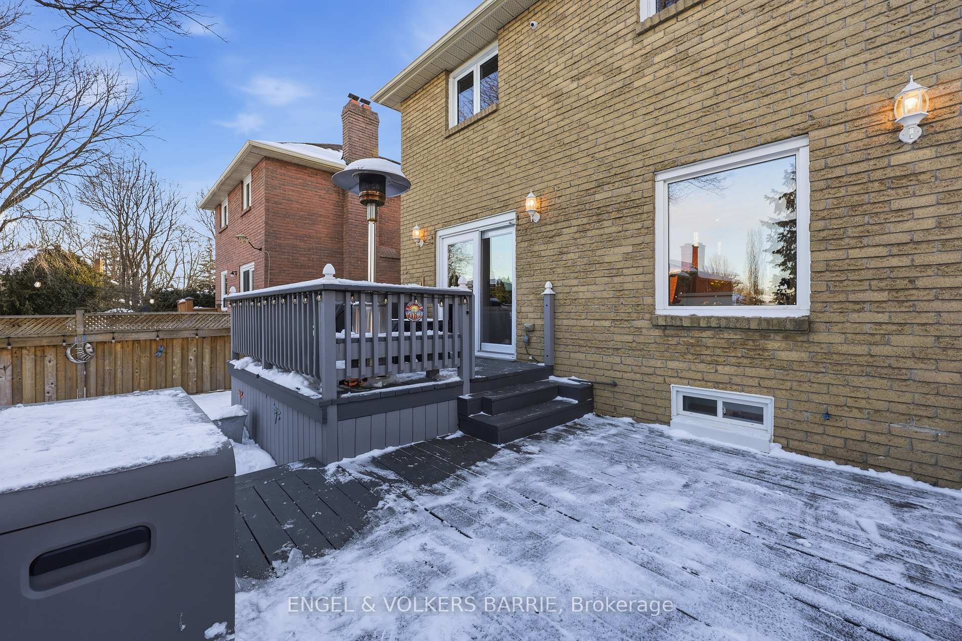 3056 Silverthorn Drive, Oakville, ON L6L 5N7