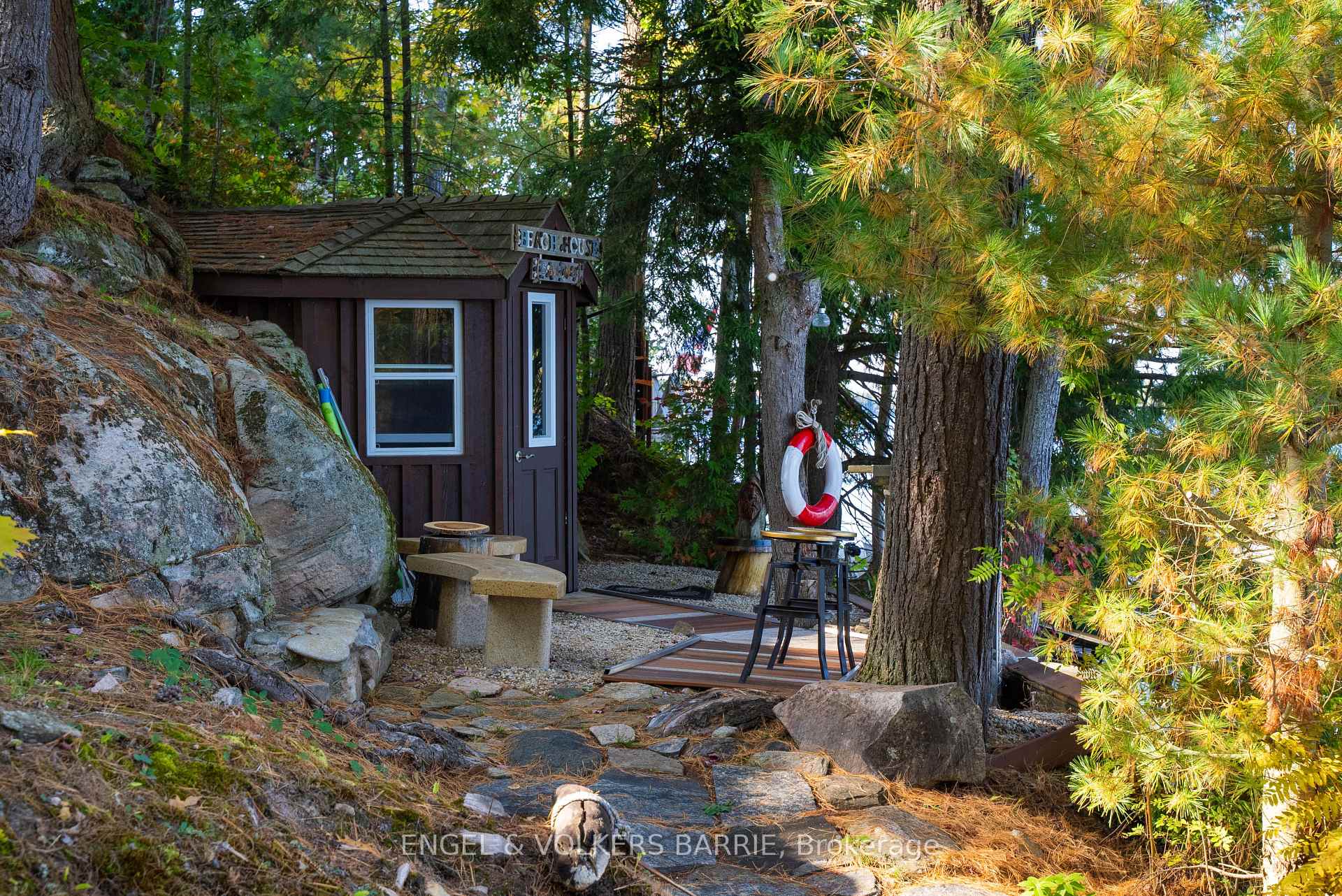1669 Walkers Pt Road
