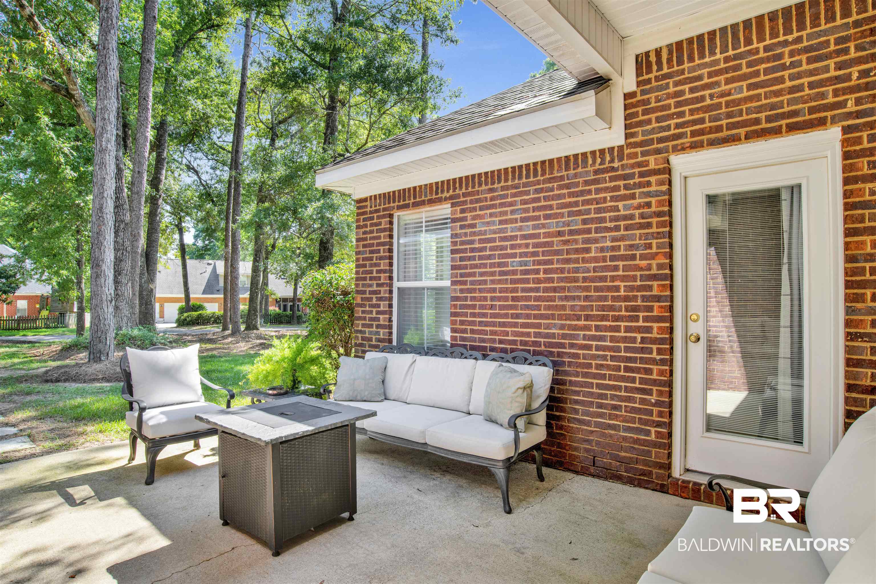 9426 Aspen Circle