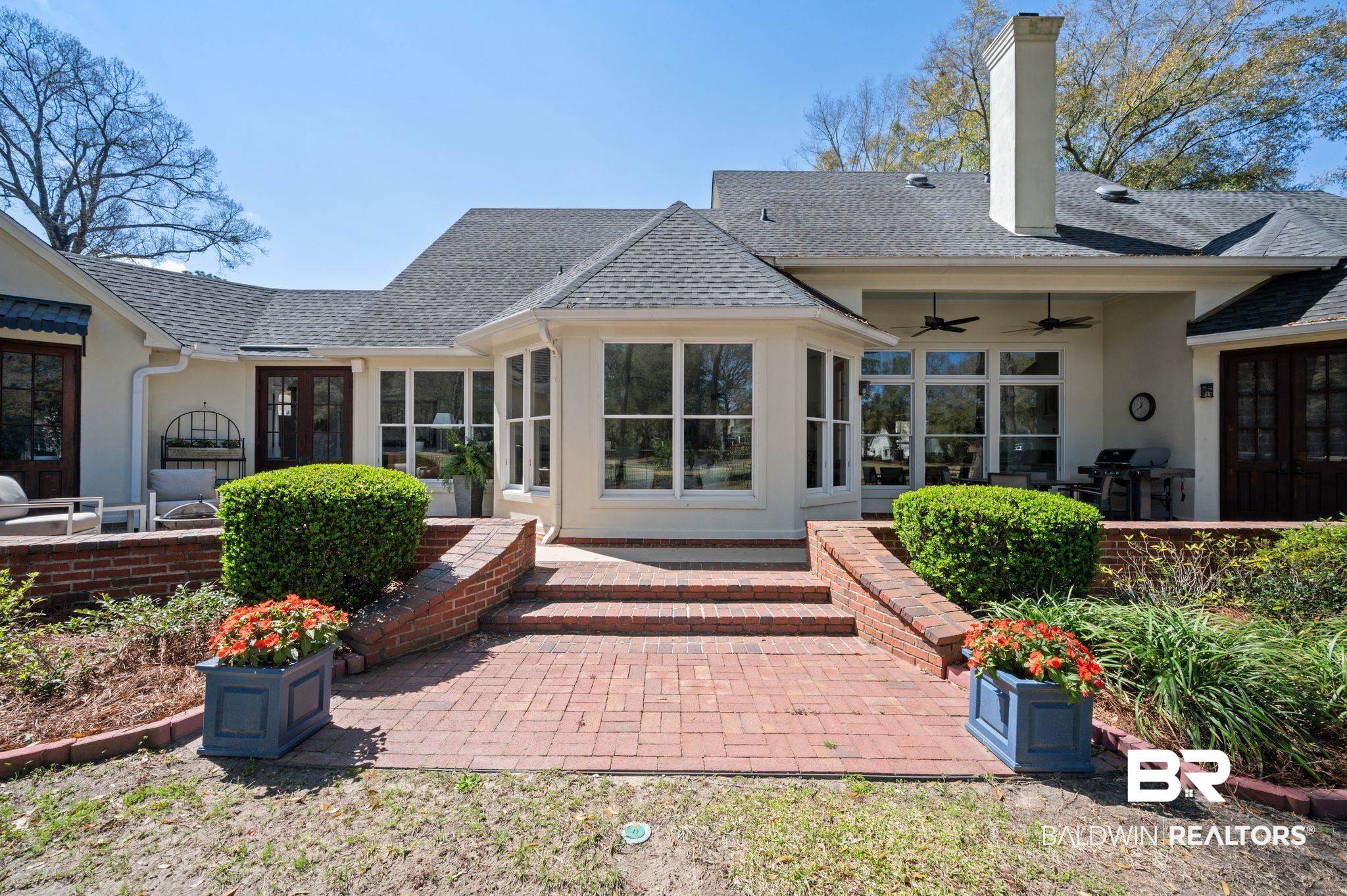 127 Weatherford Court