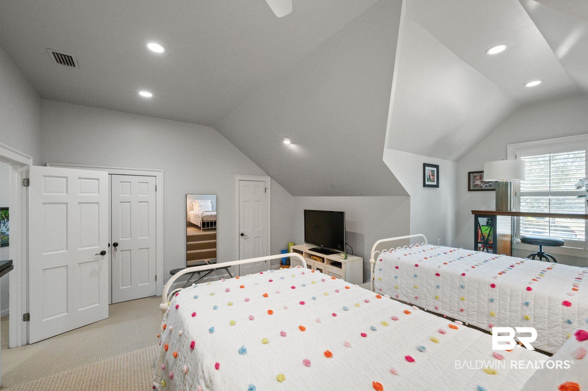 127 Weatherford Court