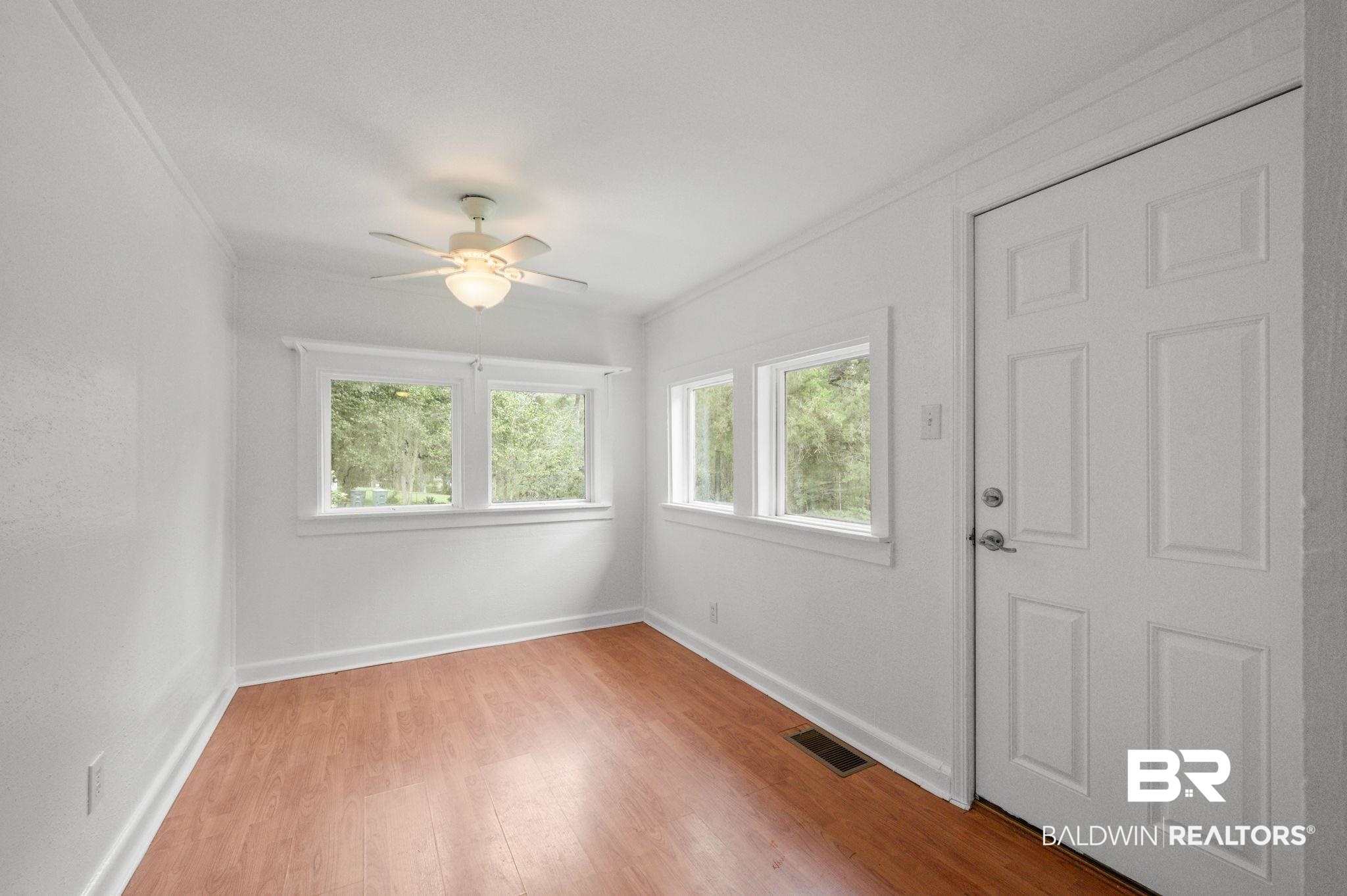 514 Grand Avenue