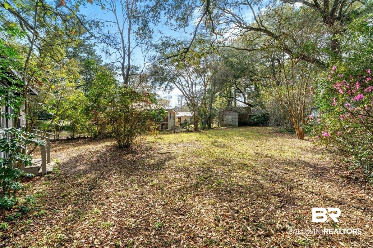 907 Dauphine Circle
