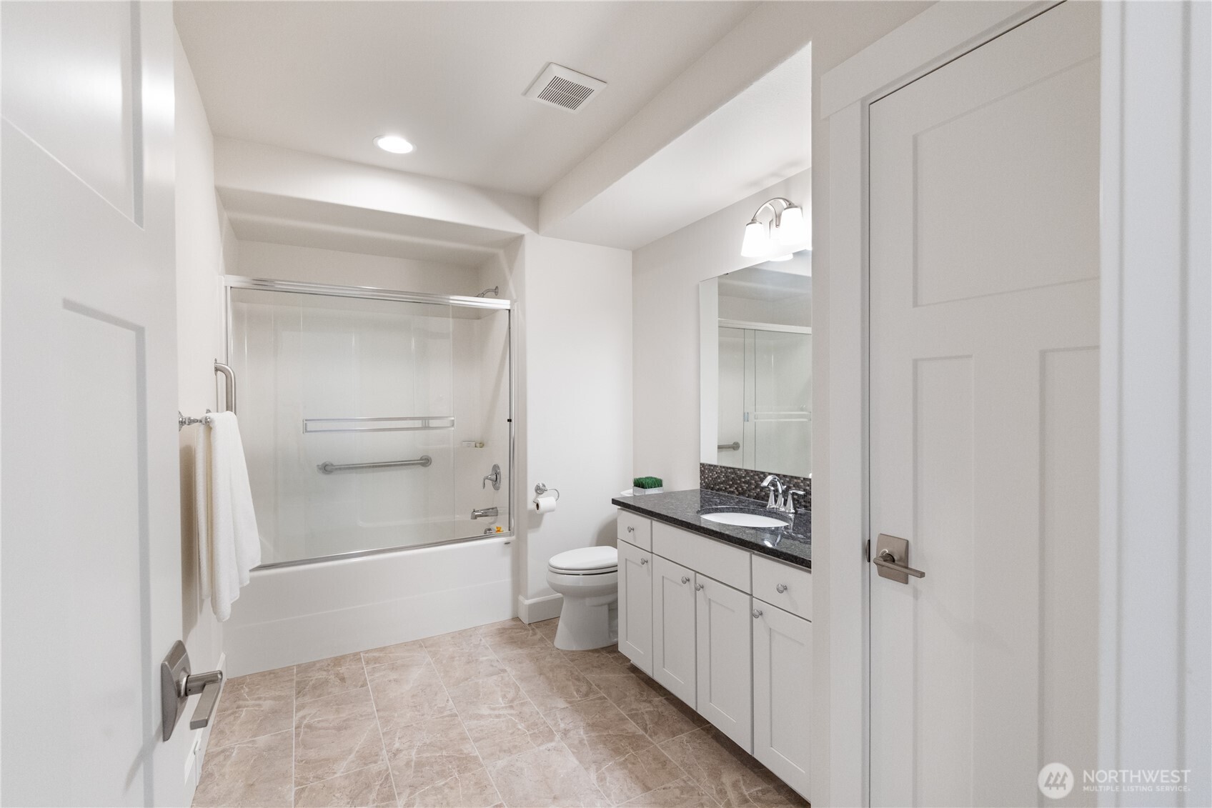 1408 Latitude Circle