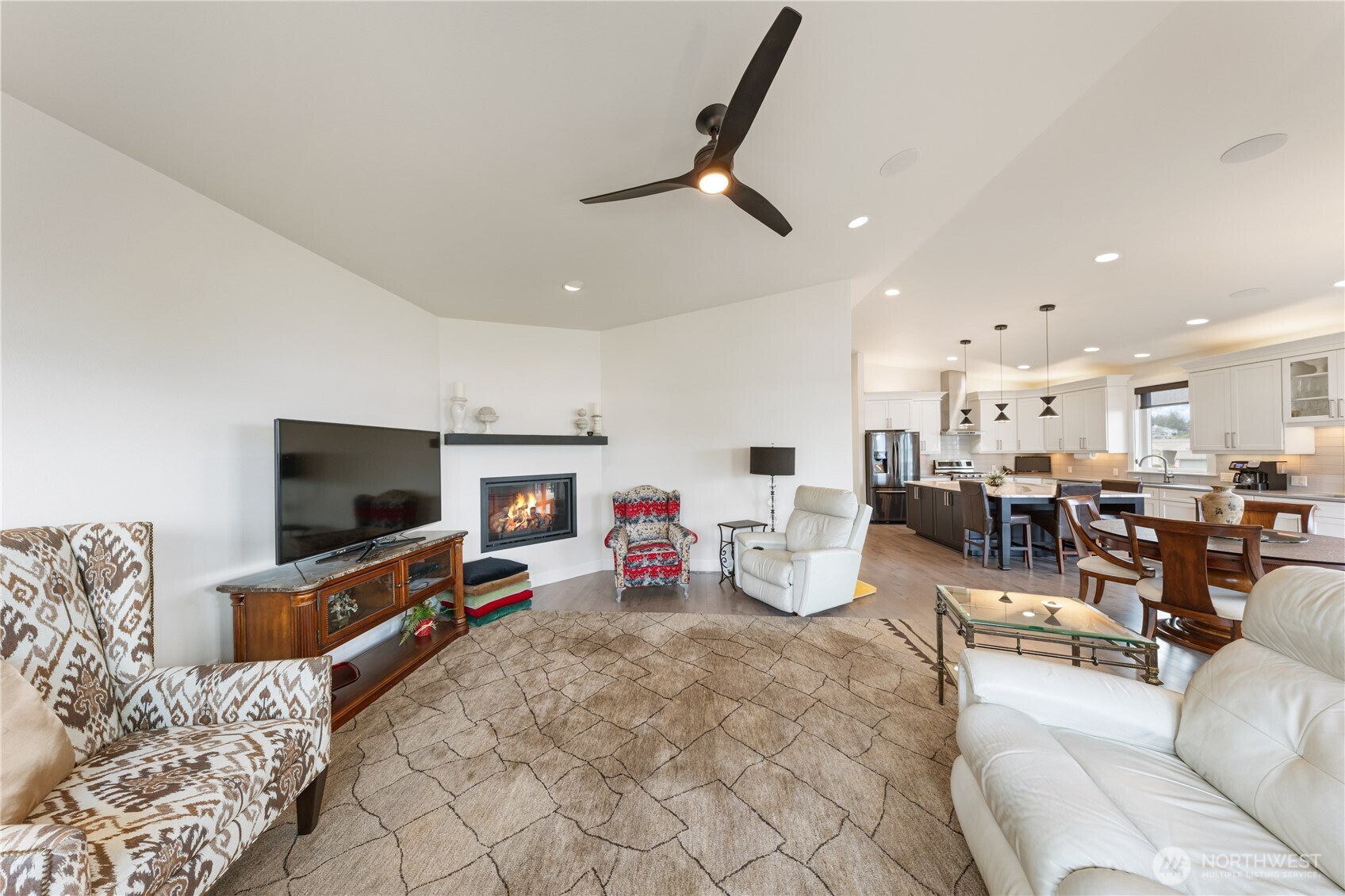 1408 Latitude Circle