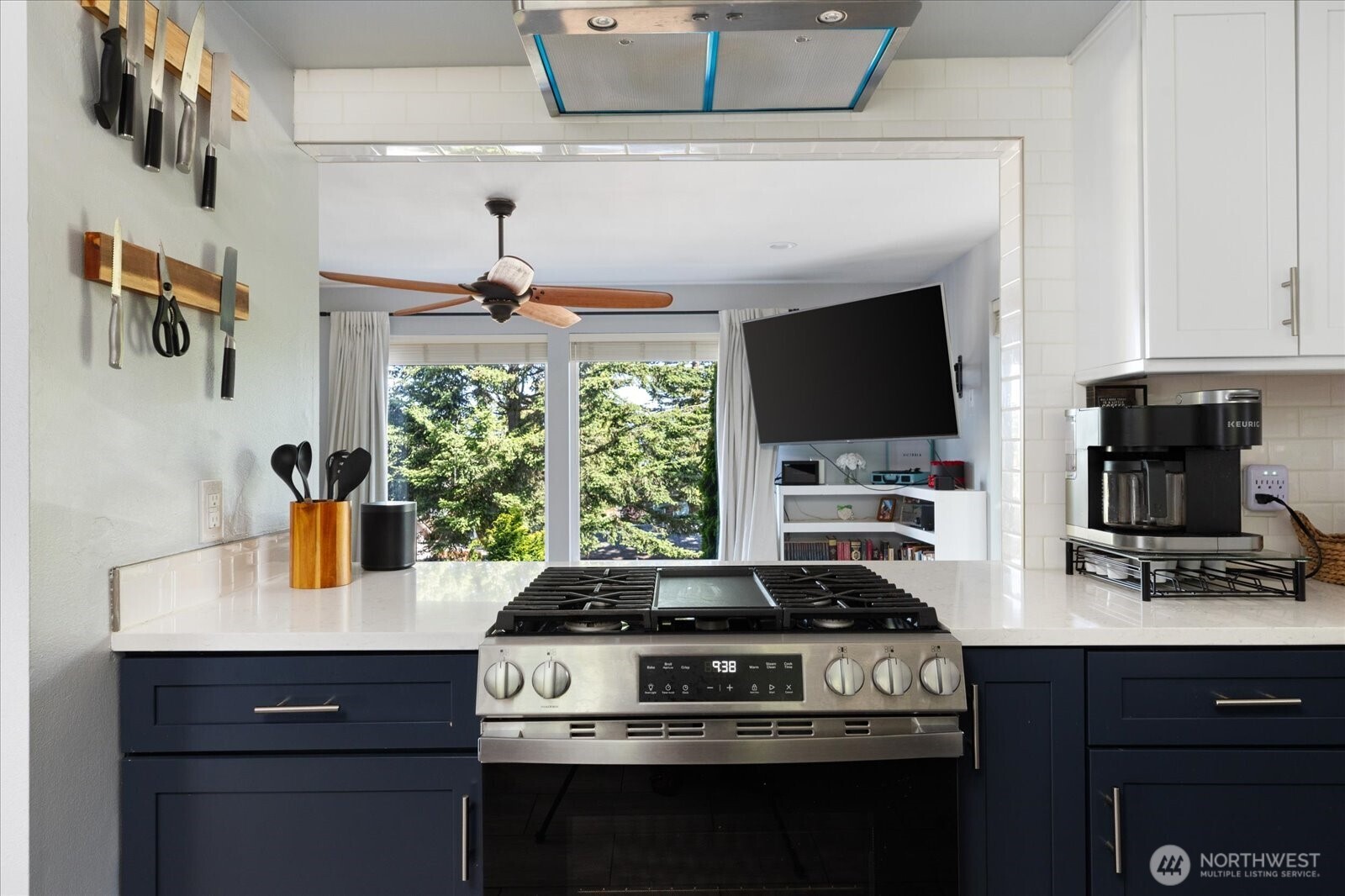 3515 W 7th Place