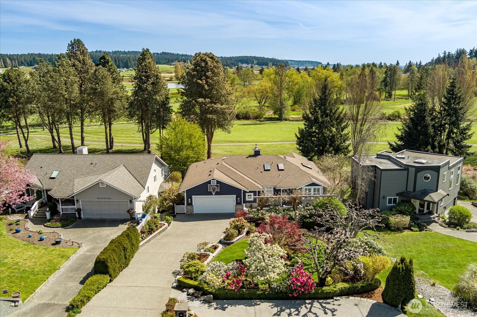 5681 Lenz Place