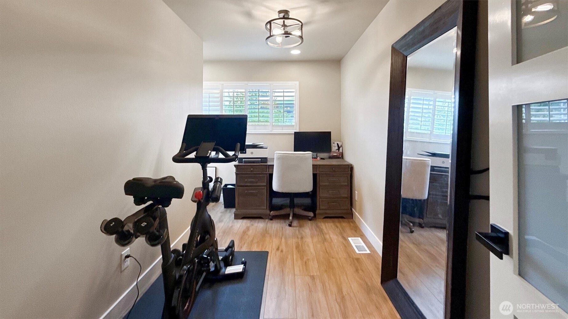 966 Panorama Ridge