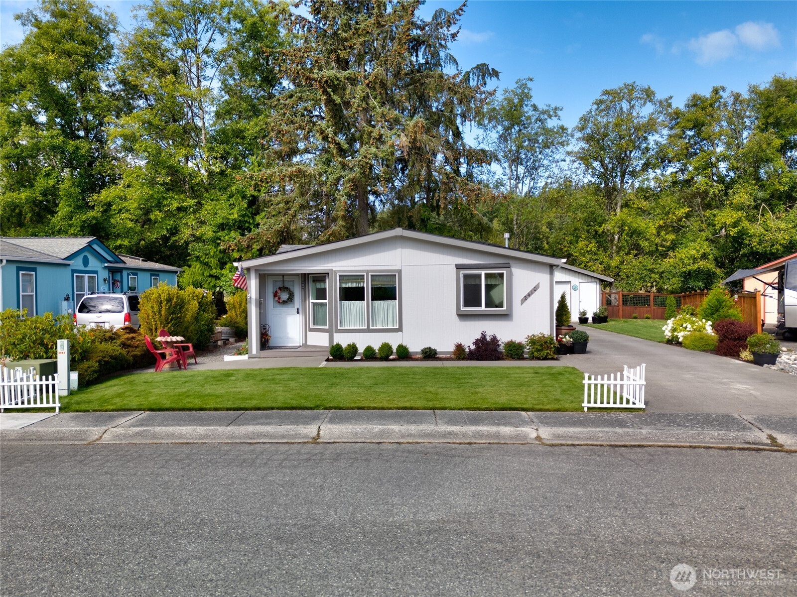 2410 Vista Lane