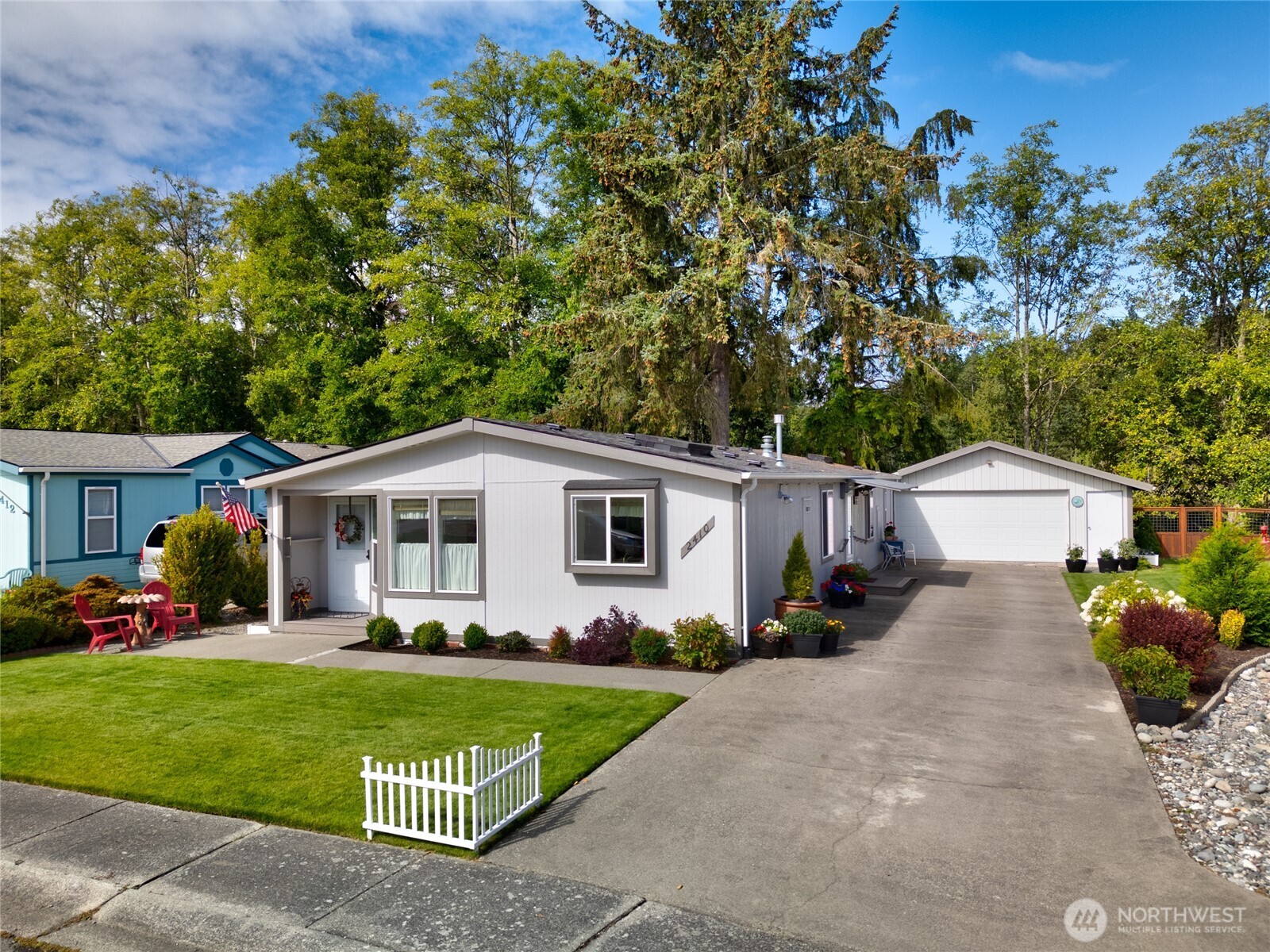2410 Vista Lane