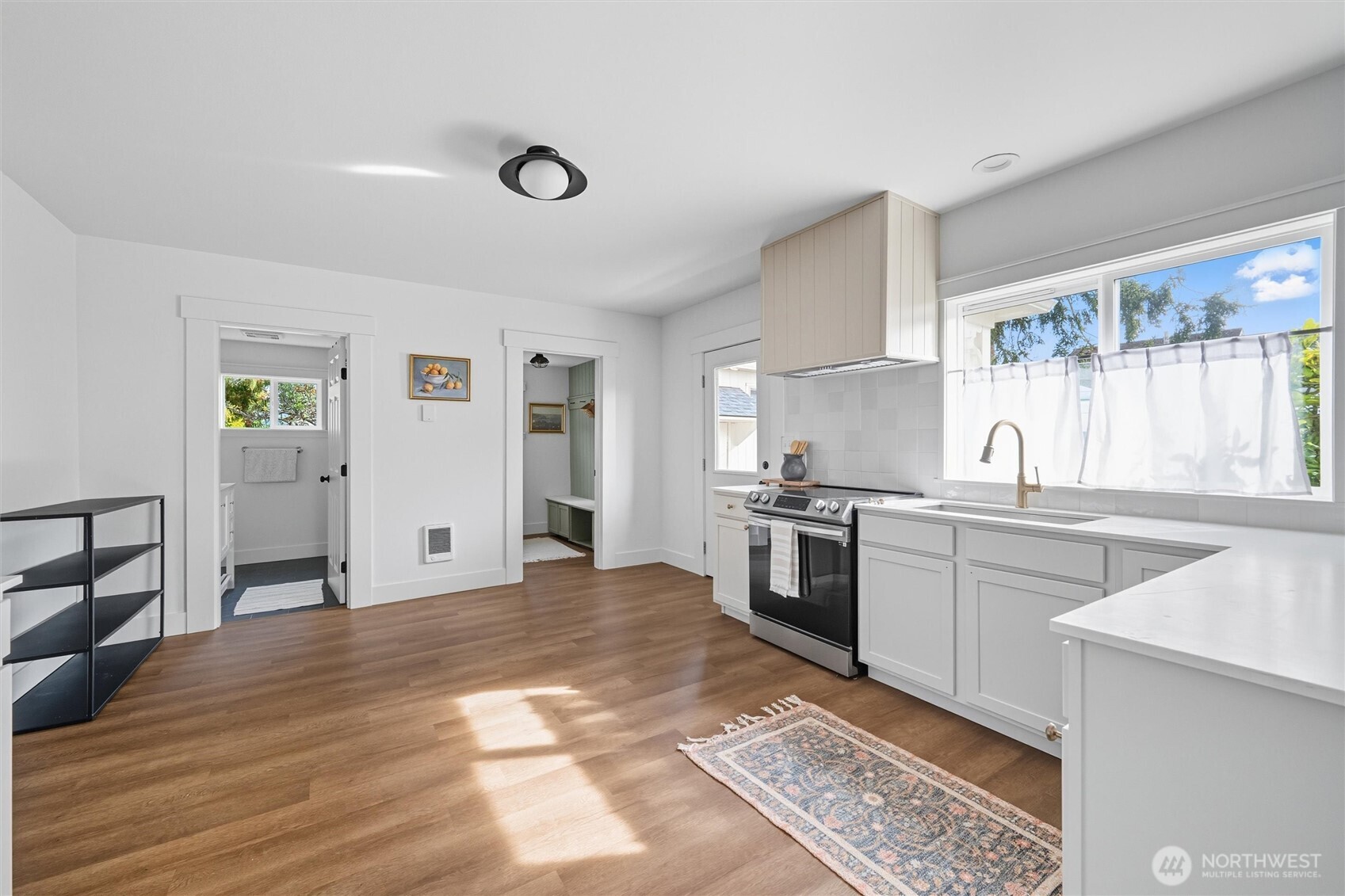 942 3rd Street