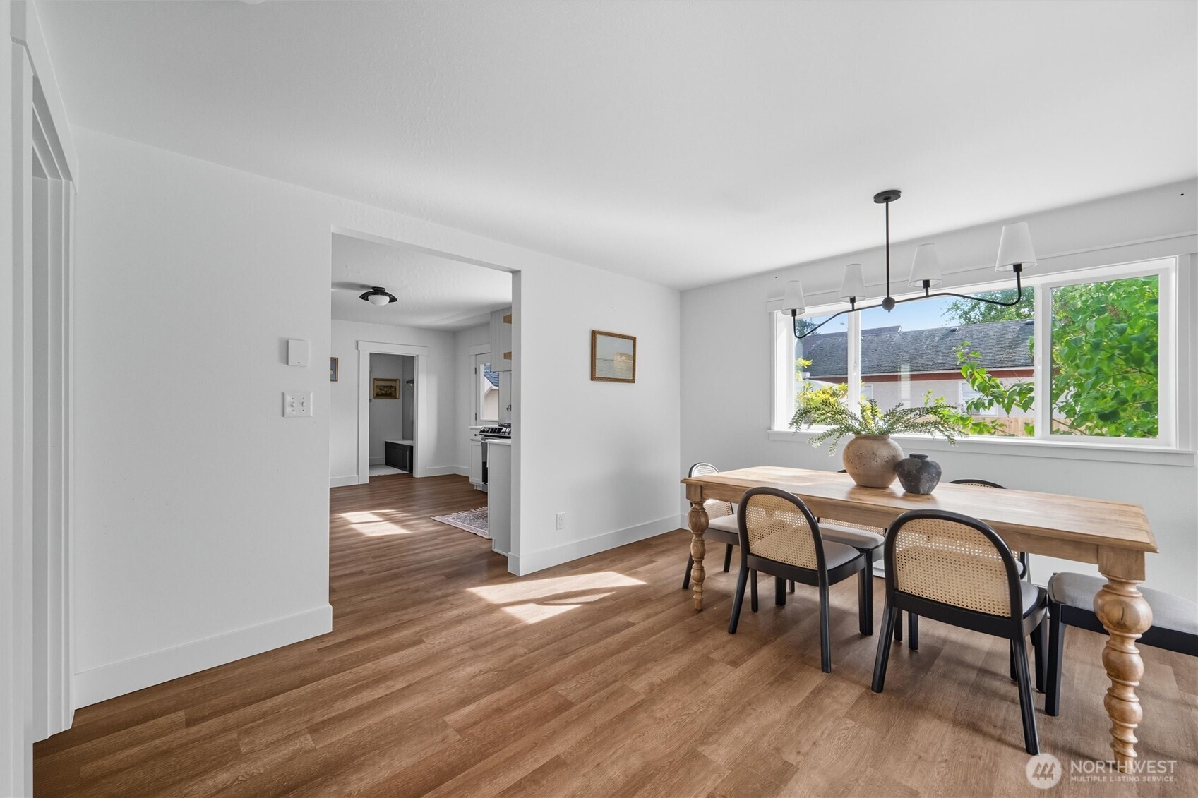 942 3rd Street