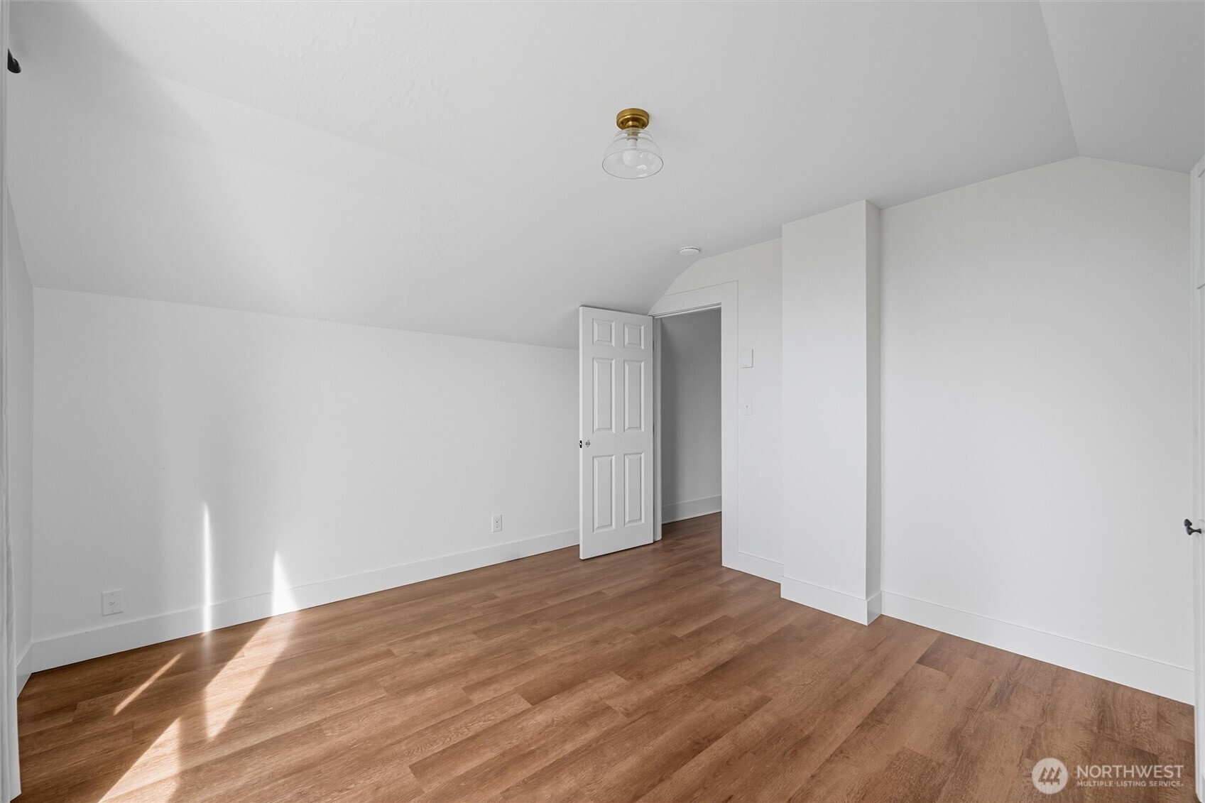 942 3rd Street