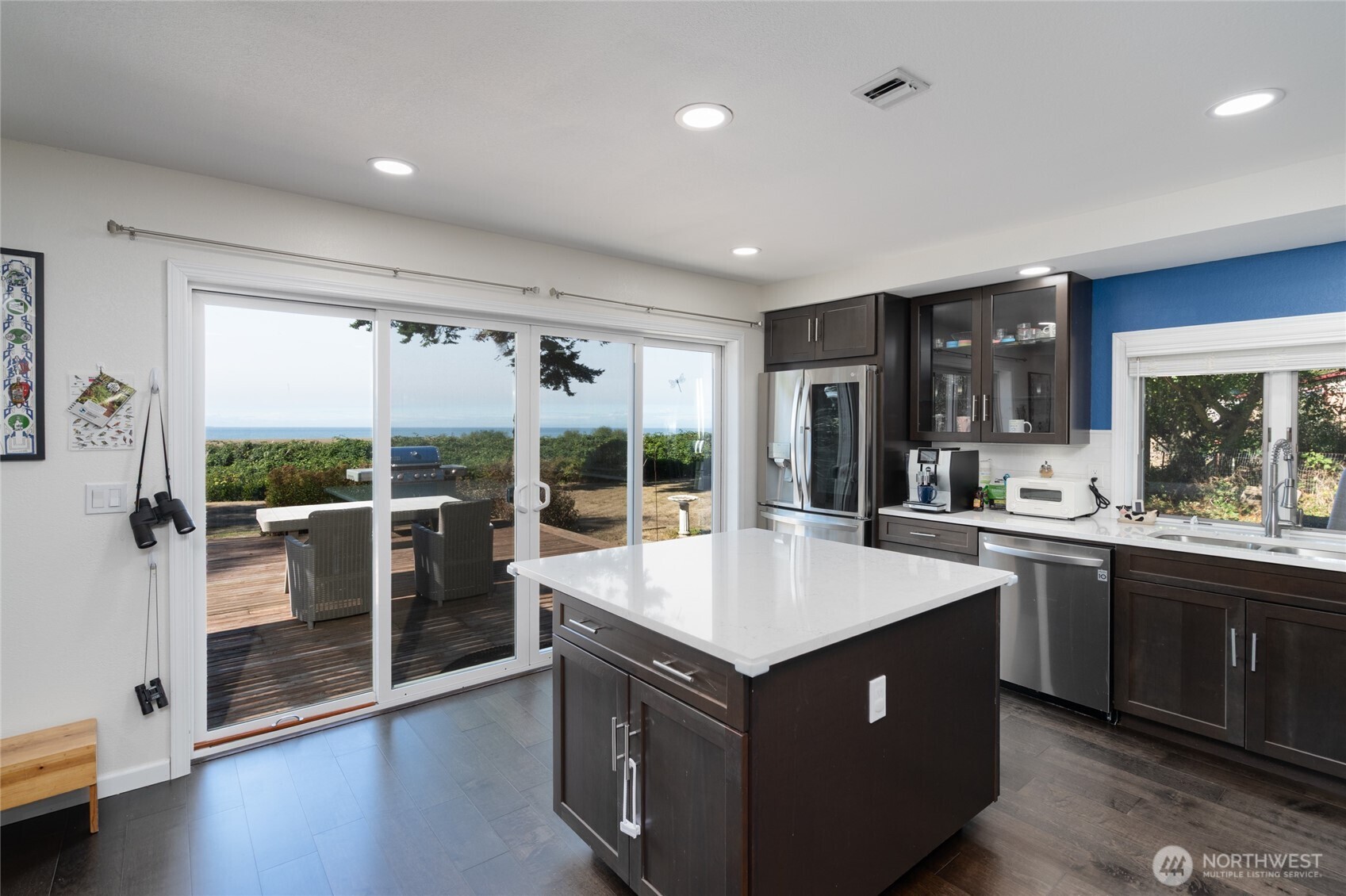 4251 Hollydale Lane