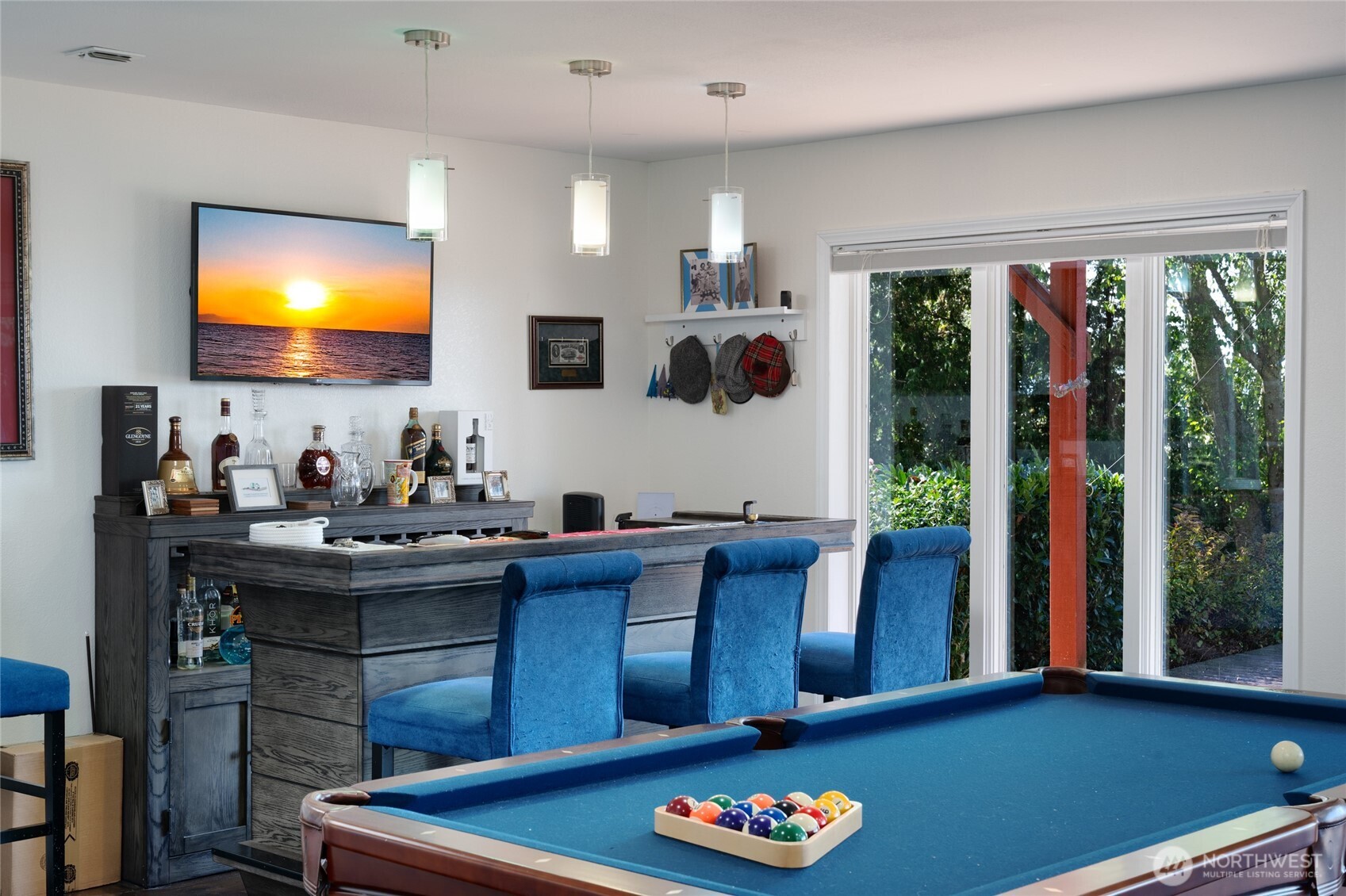 4251 Hollydale Lane