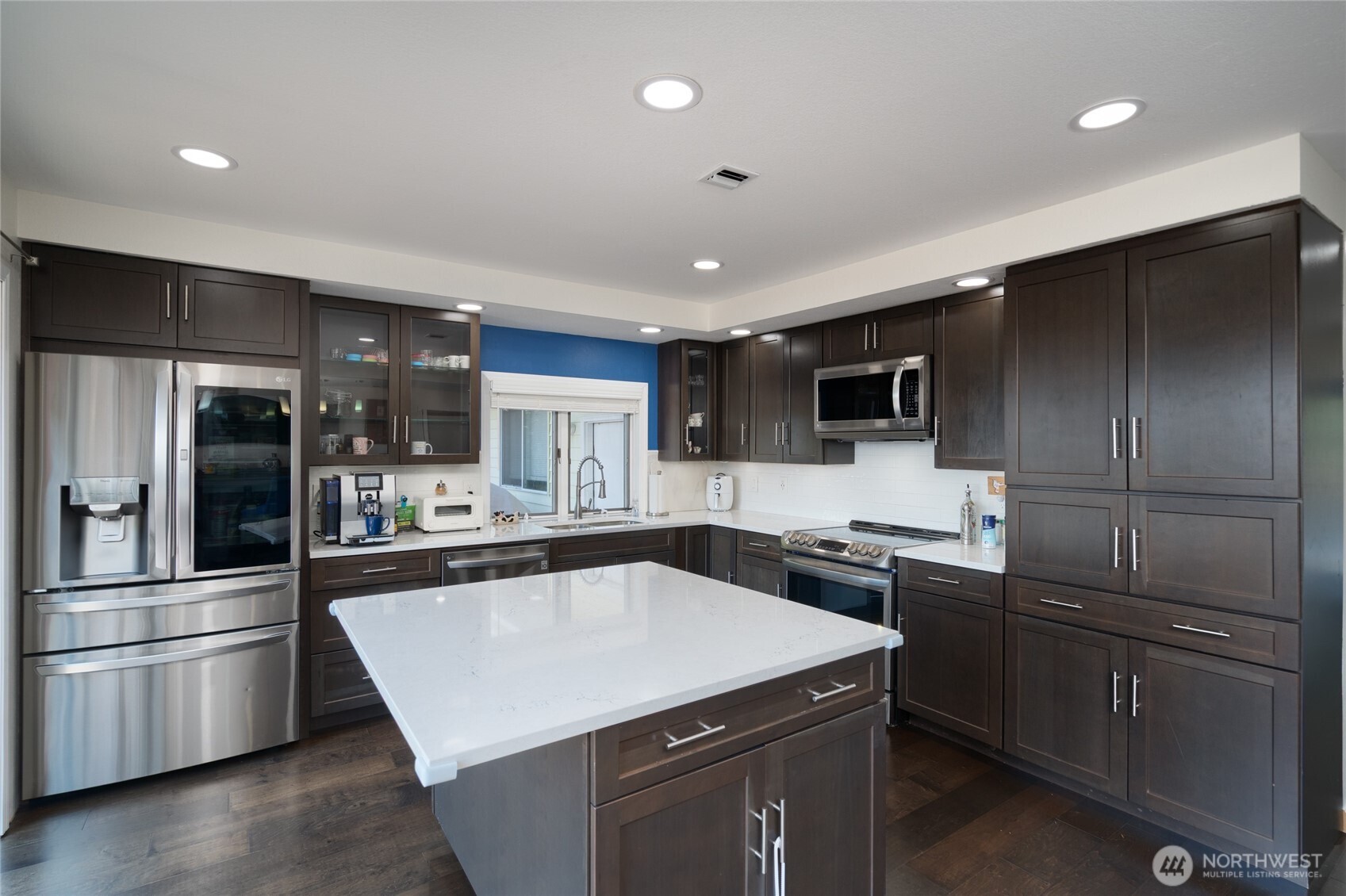 4251 Hollydale Lane