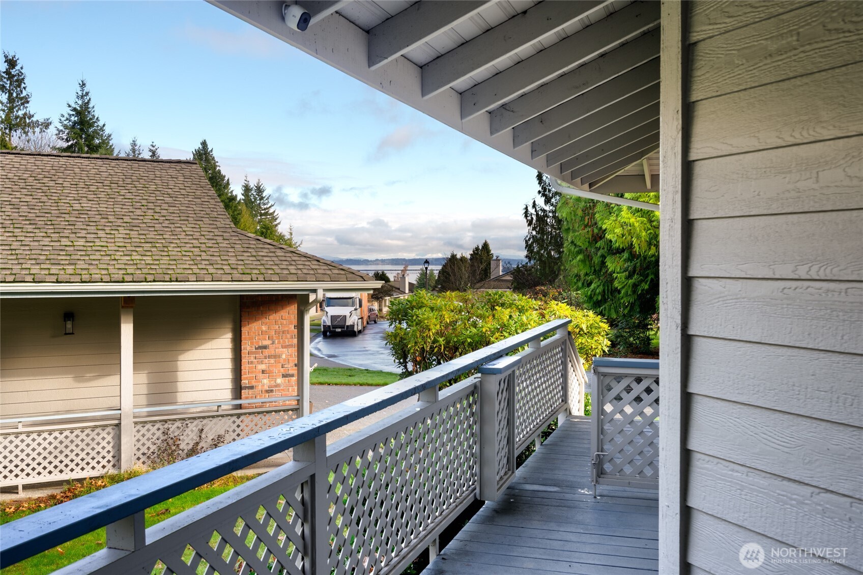 2108 Creekside Circle