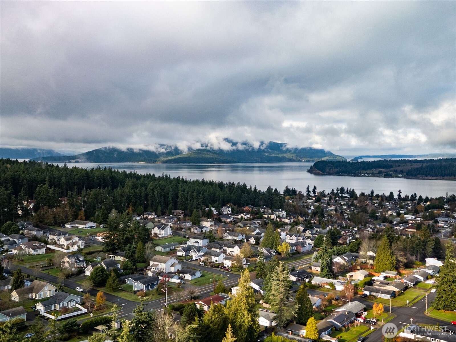 2108 Creekside Circle