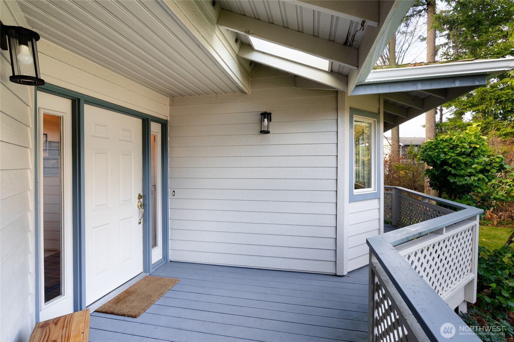 2108 Creekside Circle