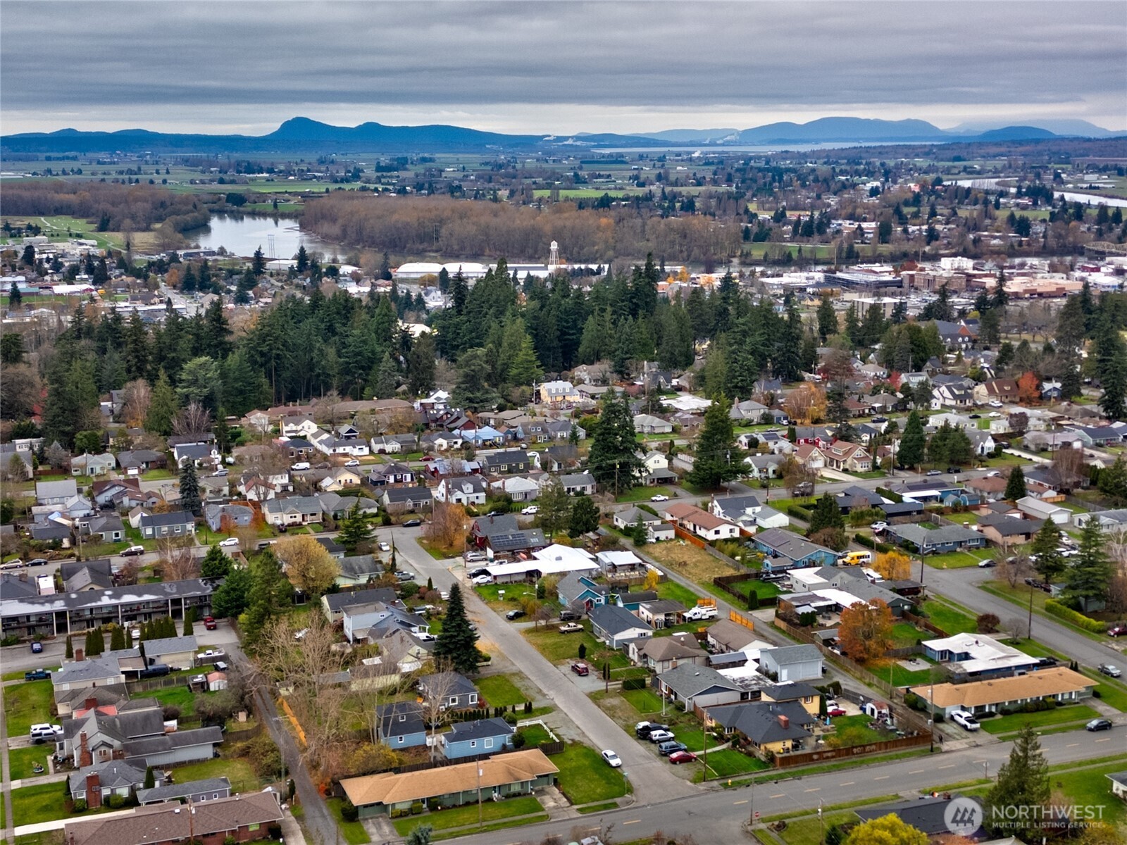 1412 E Berniece Street