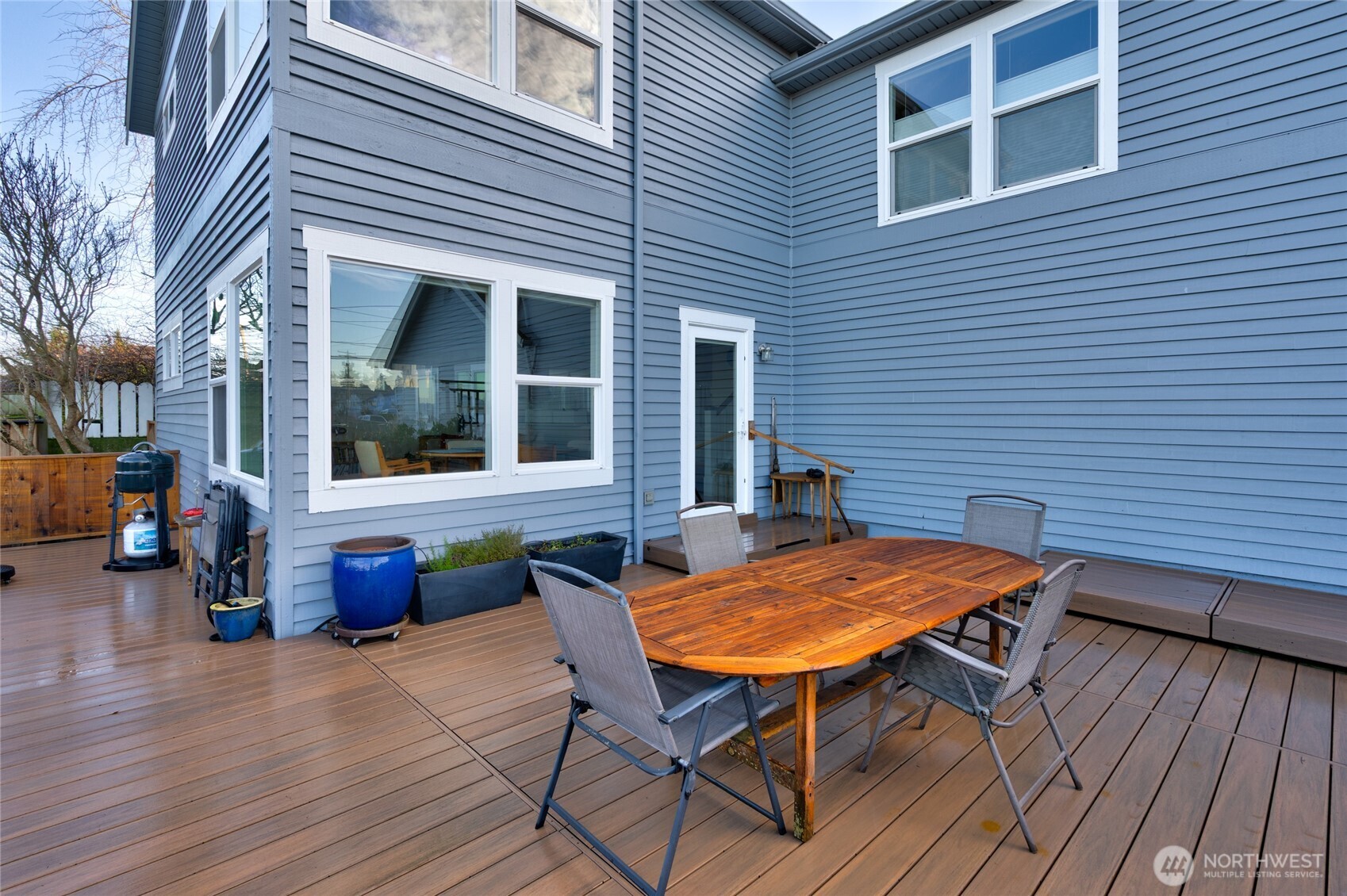 1418 6th Street