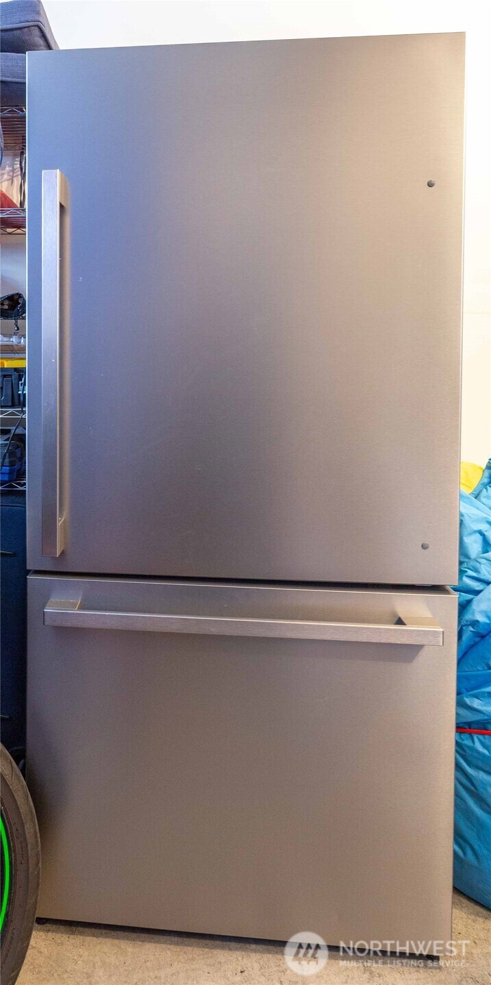 3611 Portage Lane Unit: F2