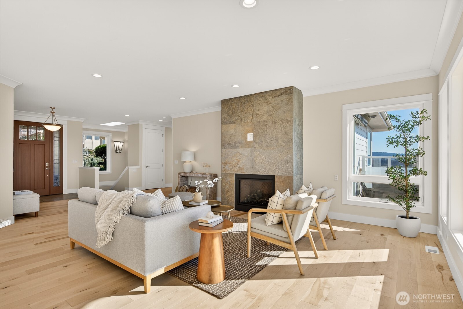 2402 Highland Drive