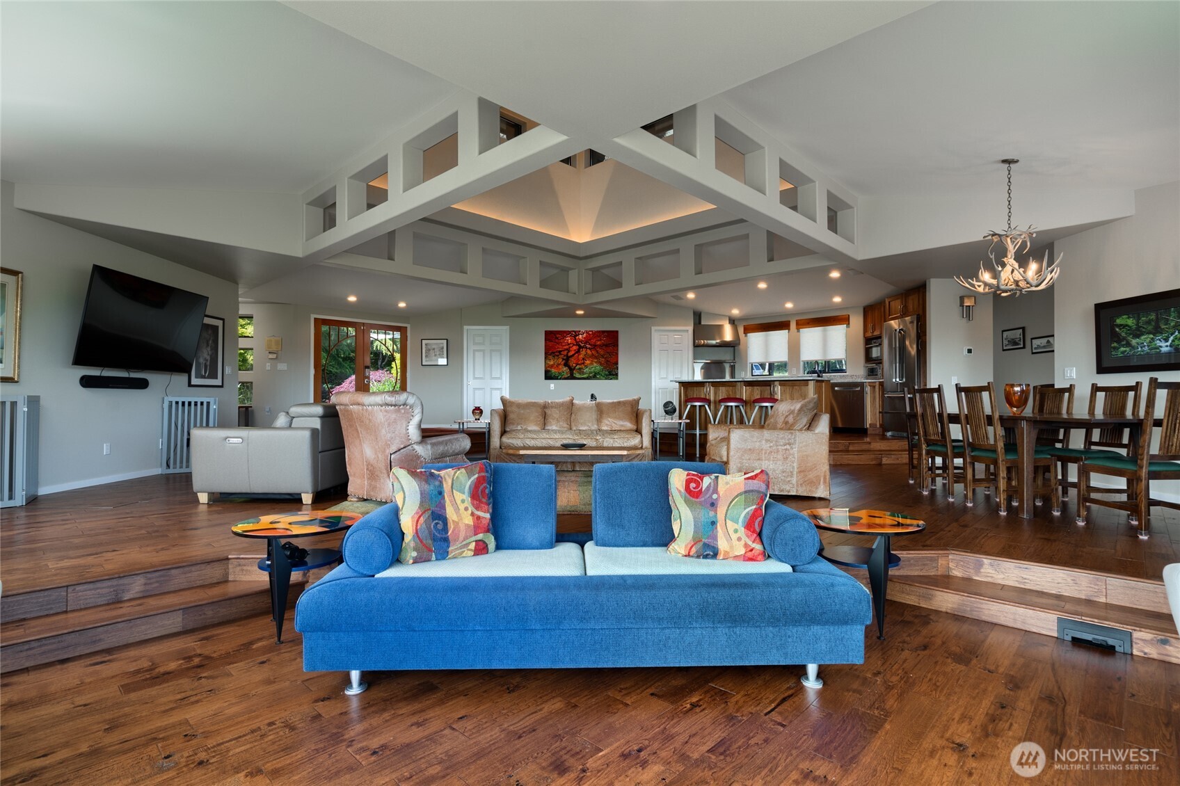 15107 Bridgeway Drive