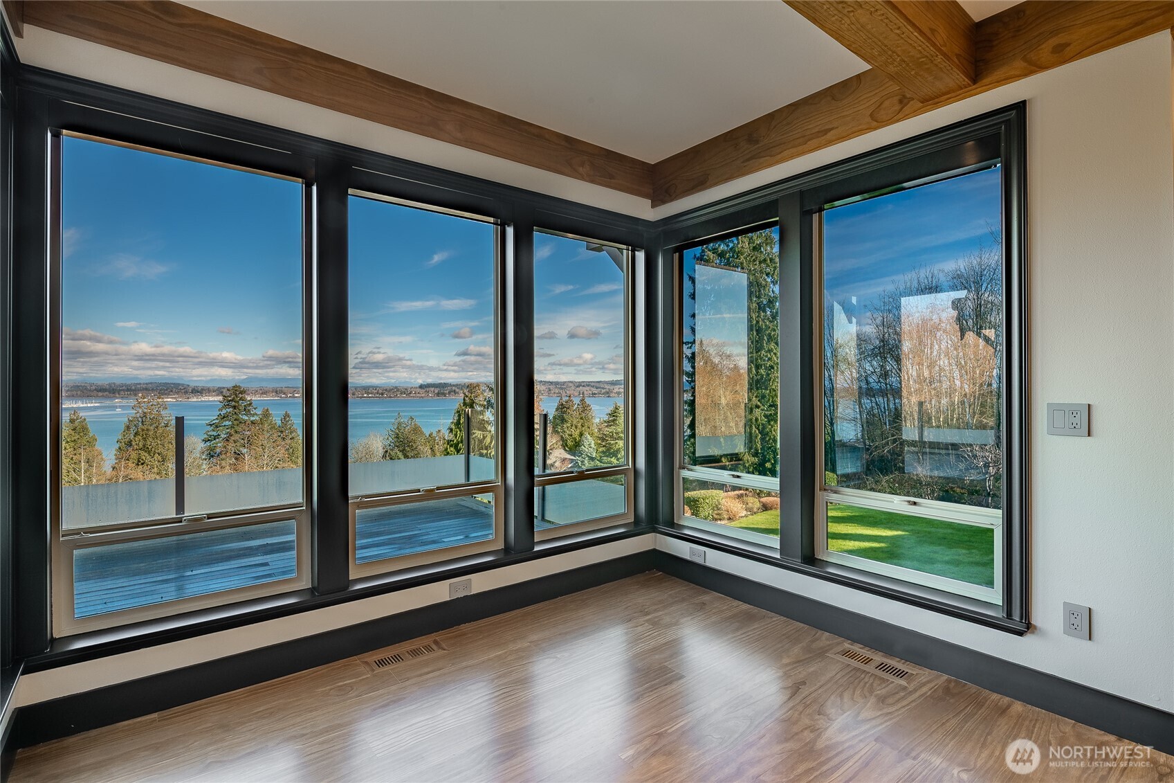 5543 Night Heron Drive