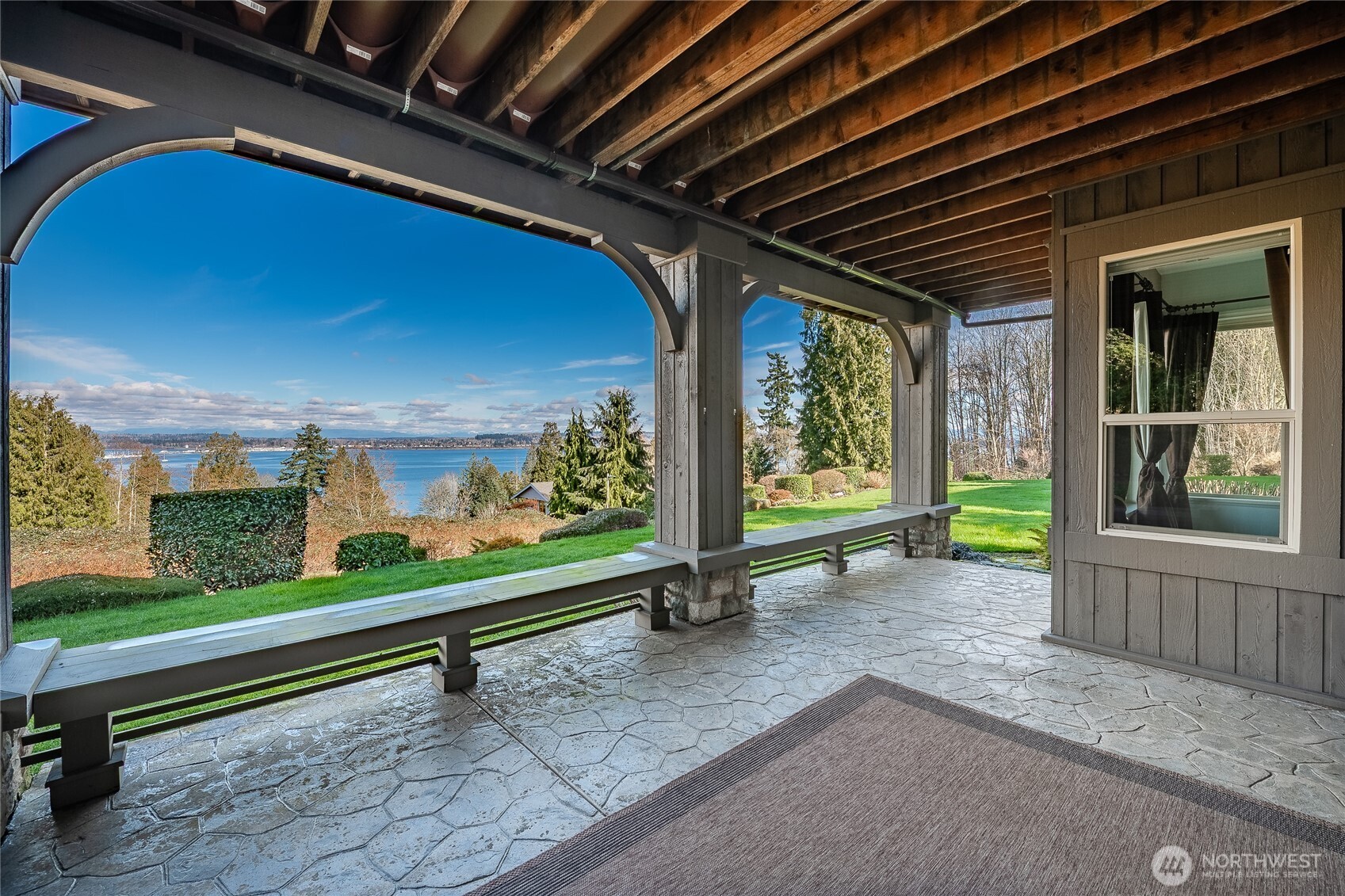 5543 Night Heron Drive