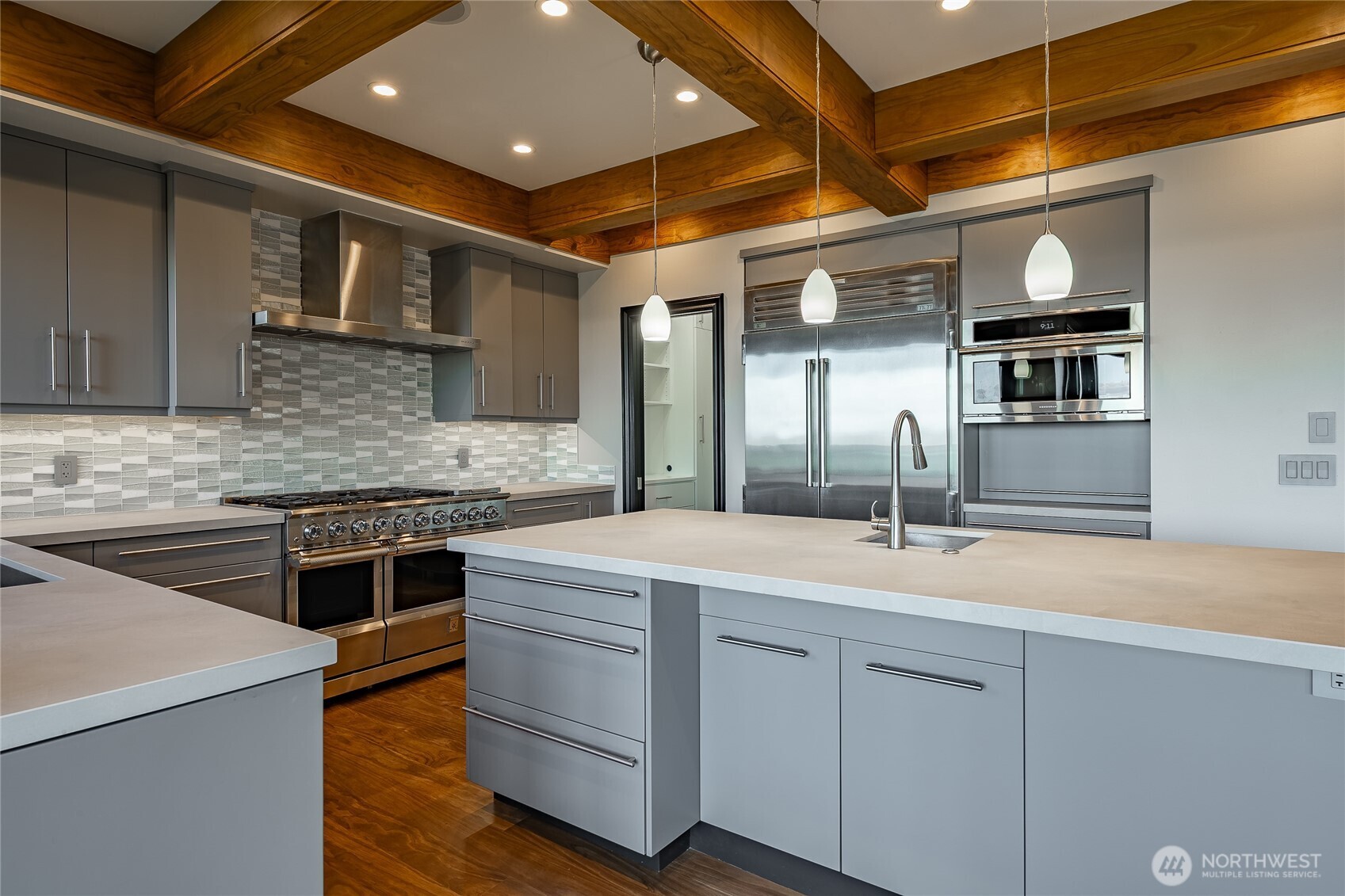 5543 Night Heron Drive