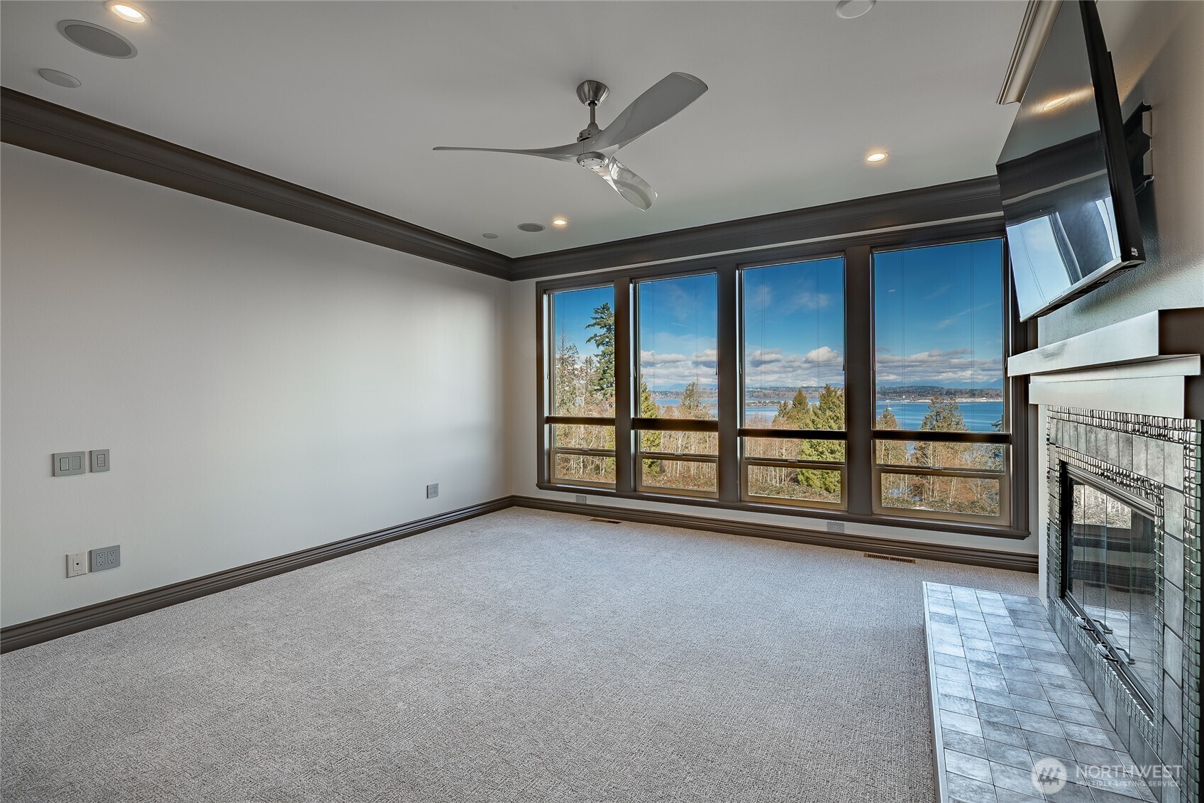 5543 Night Heron Drive